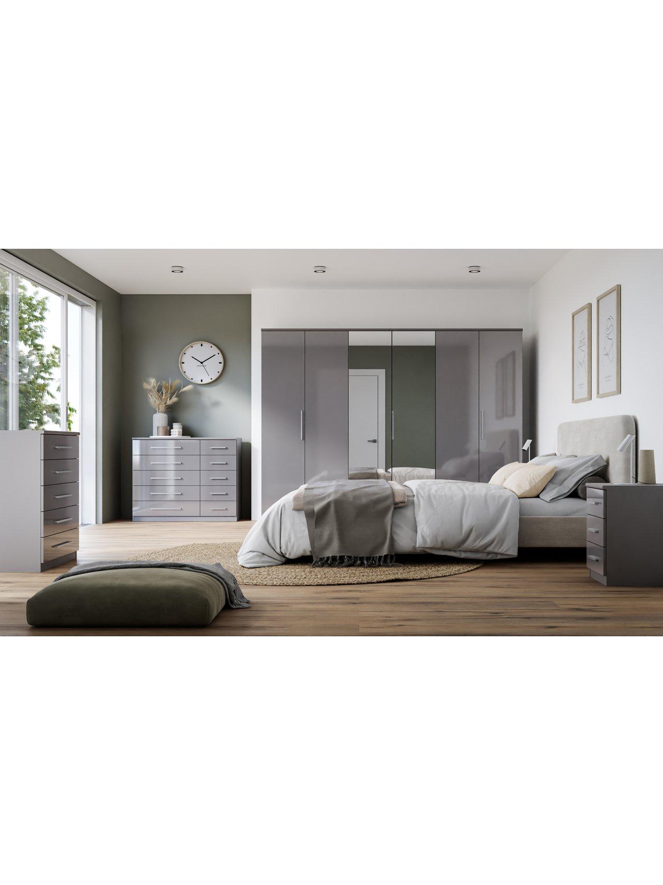 Image 6 of 7 of The Very Collection Prague Gloss 5 Drawer Chest&nbsp;- FSC&reg; Certified