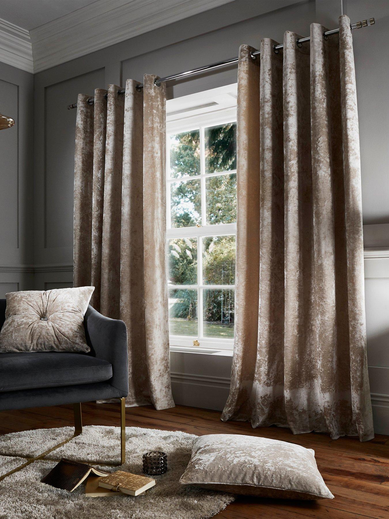 Image 3 of 7 of Catherine Lansfield Crushed Velvet Cushion