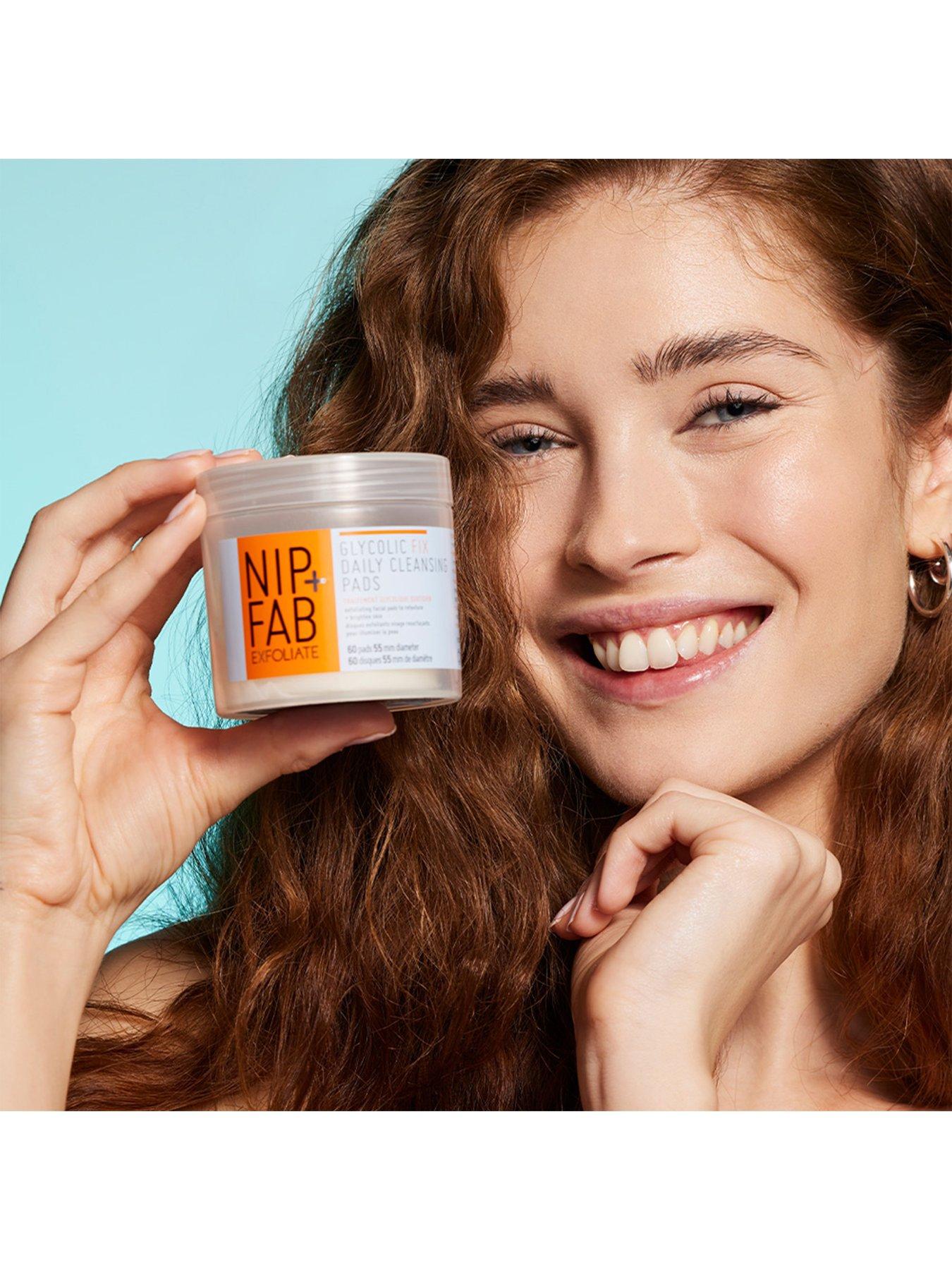 Image 3 of 6 of Nip + Fab Glycolic Fix Daily Pads 80ml