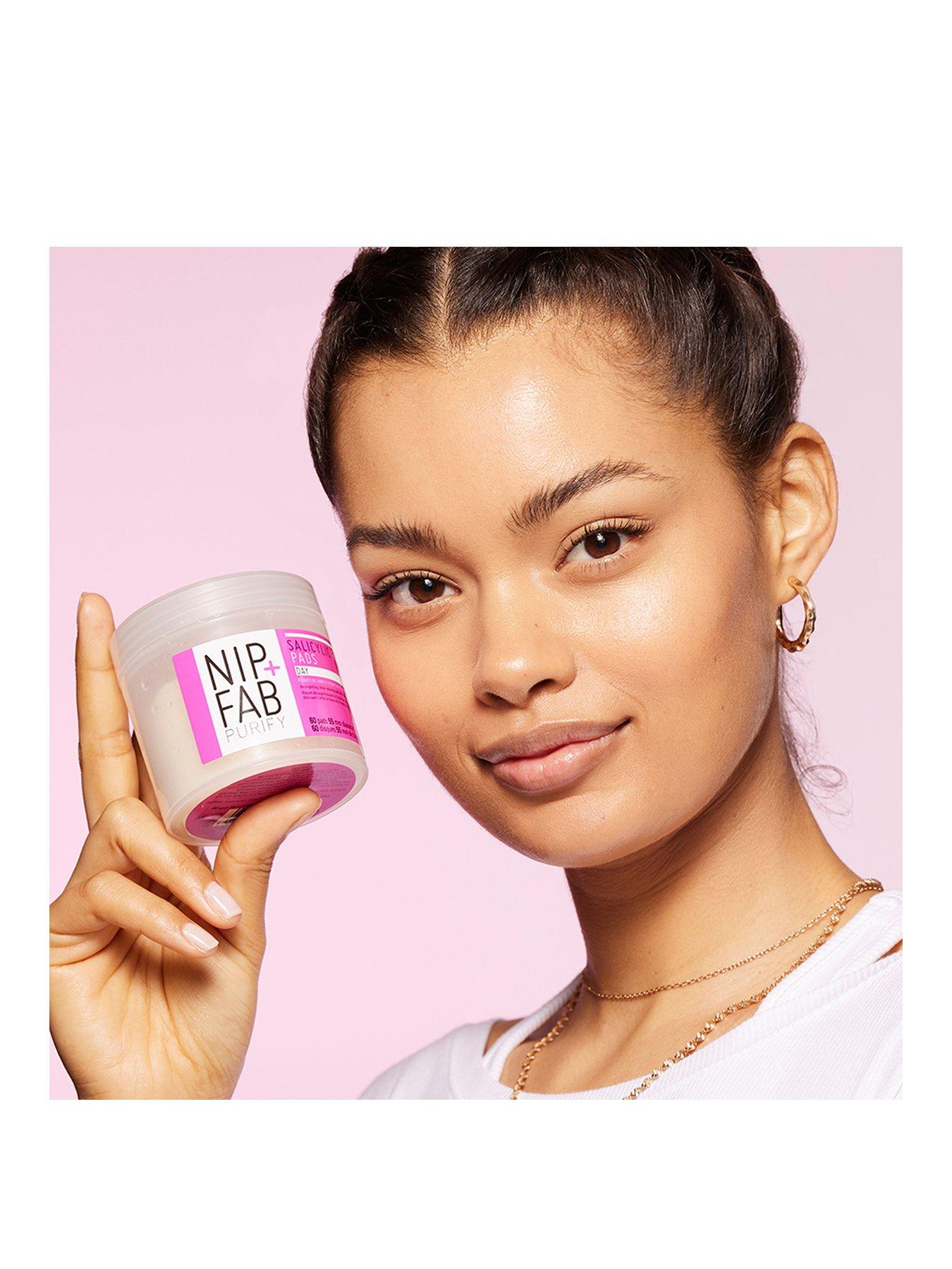 Image 2 of 6 of Nip + Fab NIP + FAB Salicylic Acid Day Pads 80ml