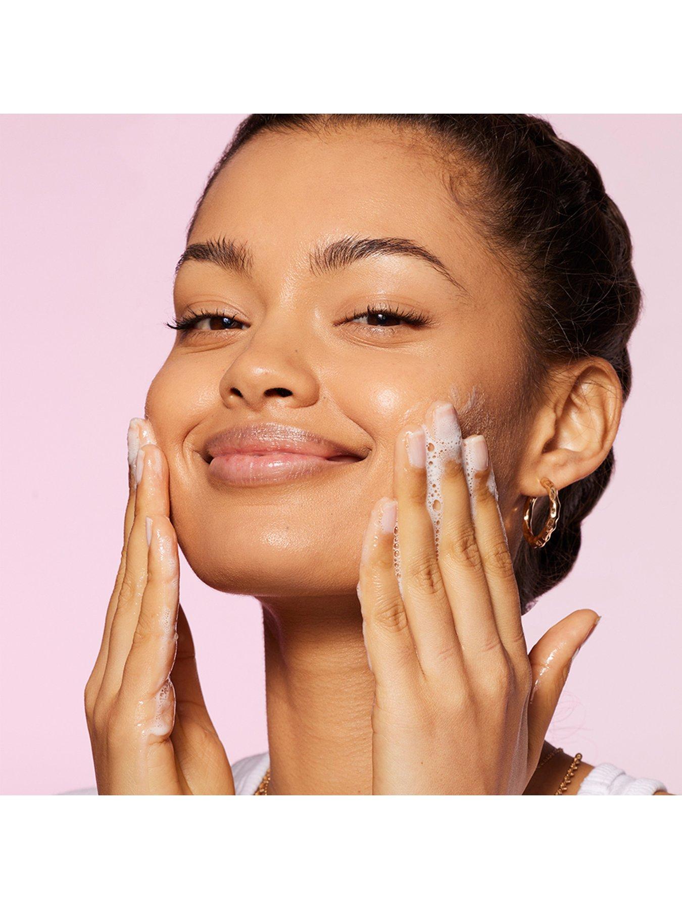 Image 4 of 6 of Nip + Fab NIP + FAB Salicylic Fix Wash 145ml