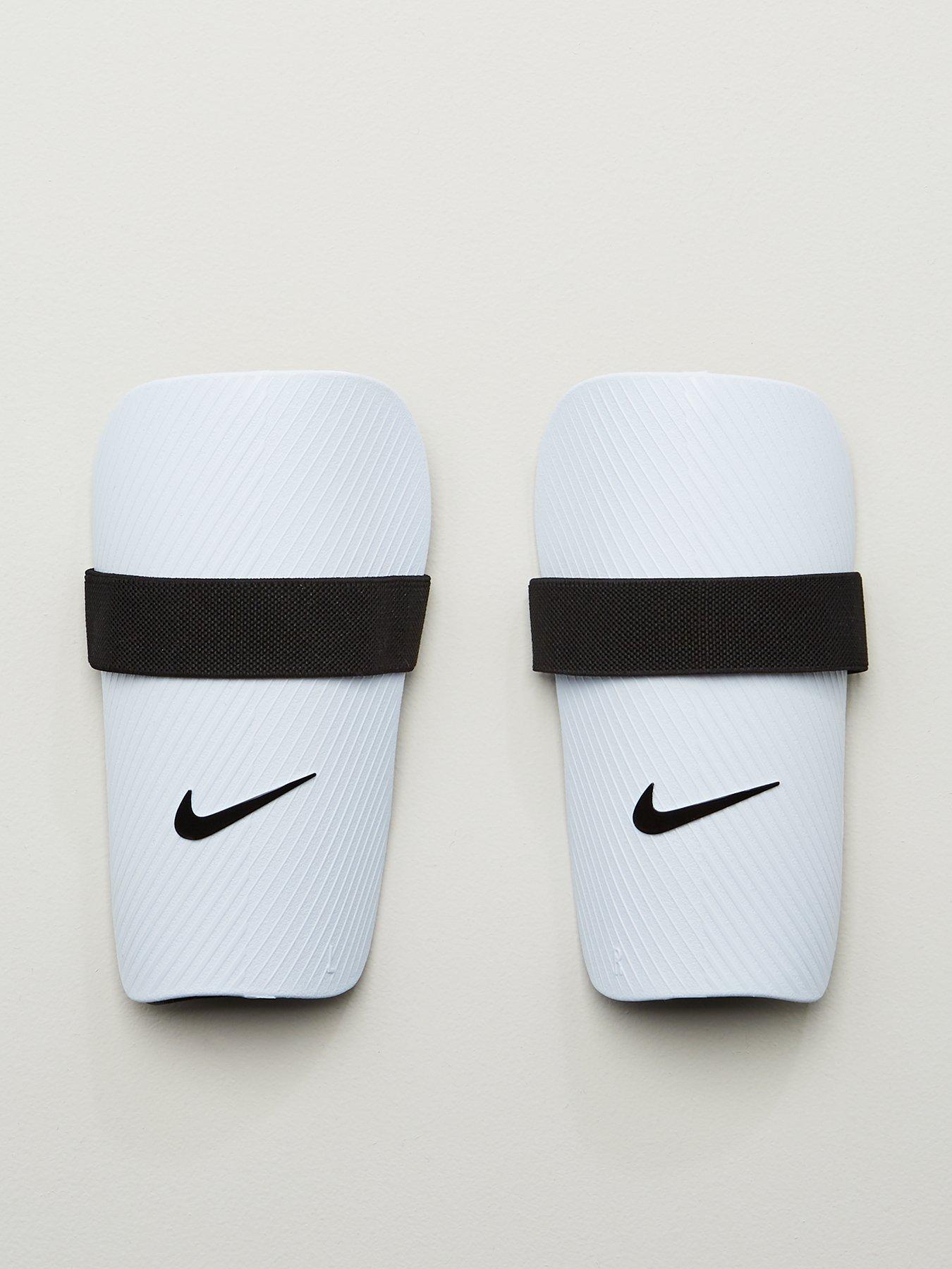 Kids nike store shin pads