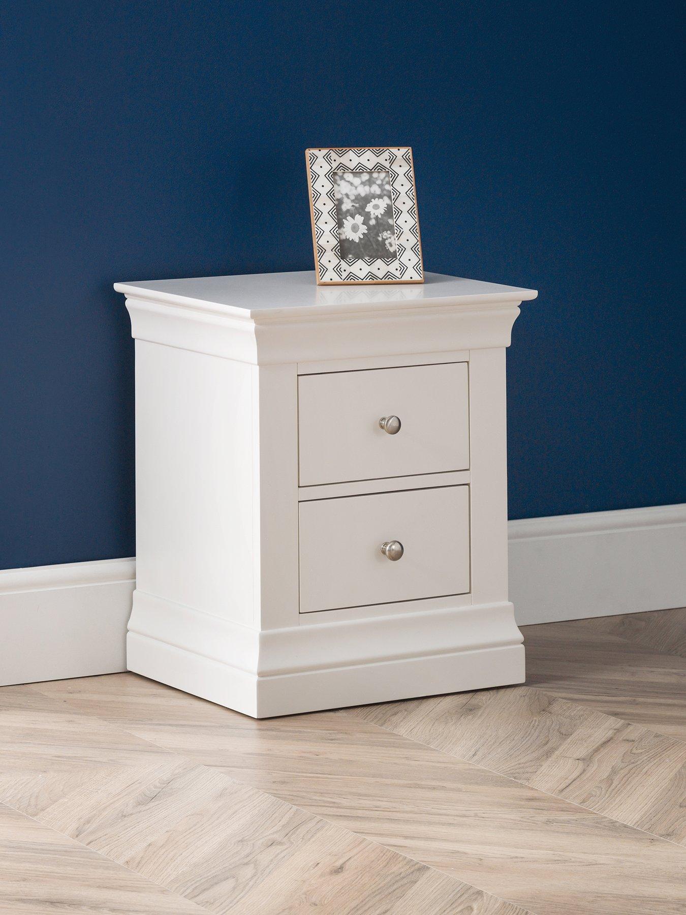 julian-bowen-clermont-ready-assembled-2-drawer-bedside-chest