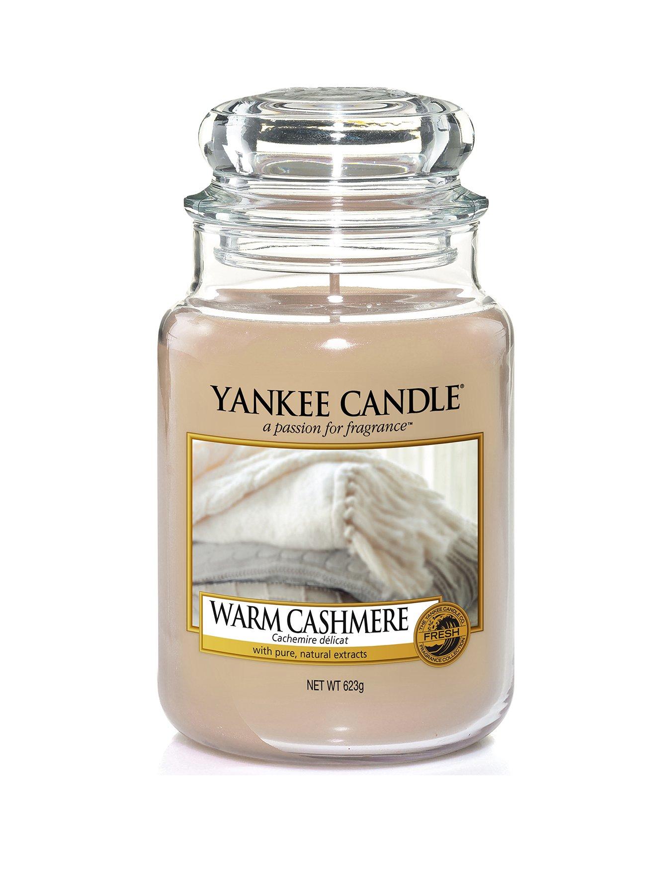  Yankee Candle French Vanilla Scented, Classic 22oz Large Jar  Single Wick Candle, Over 110 Hours of Burn Time : Home & Kitchen