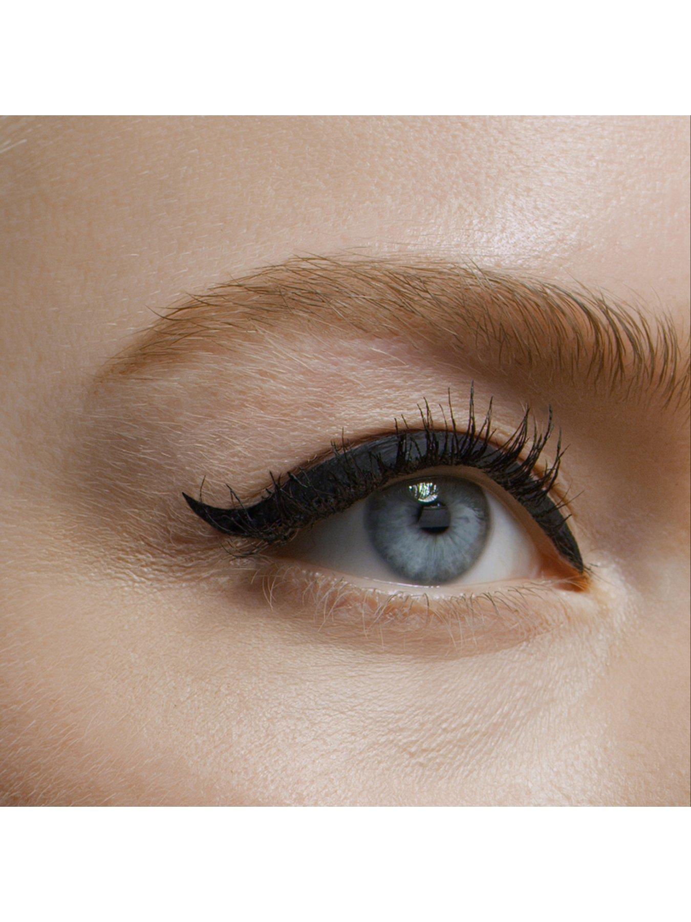 Image 3 of 4 of L'Oreal Paris Matte Signature Liquid Eyeliner