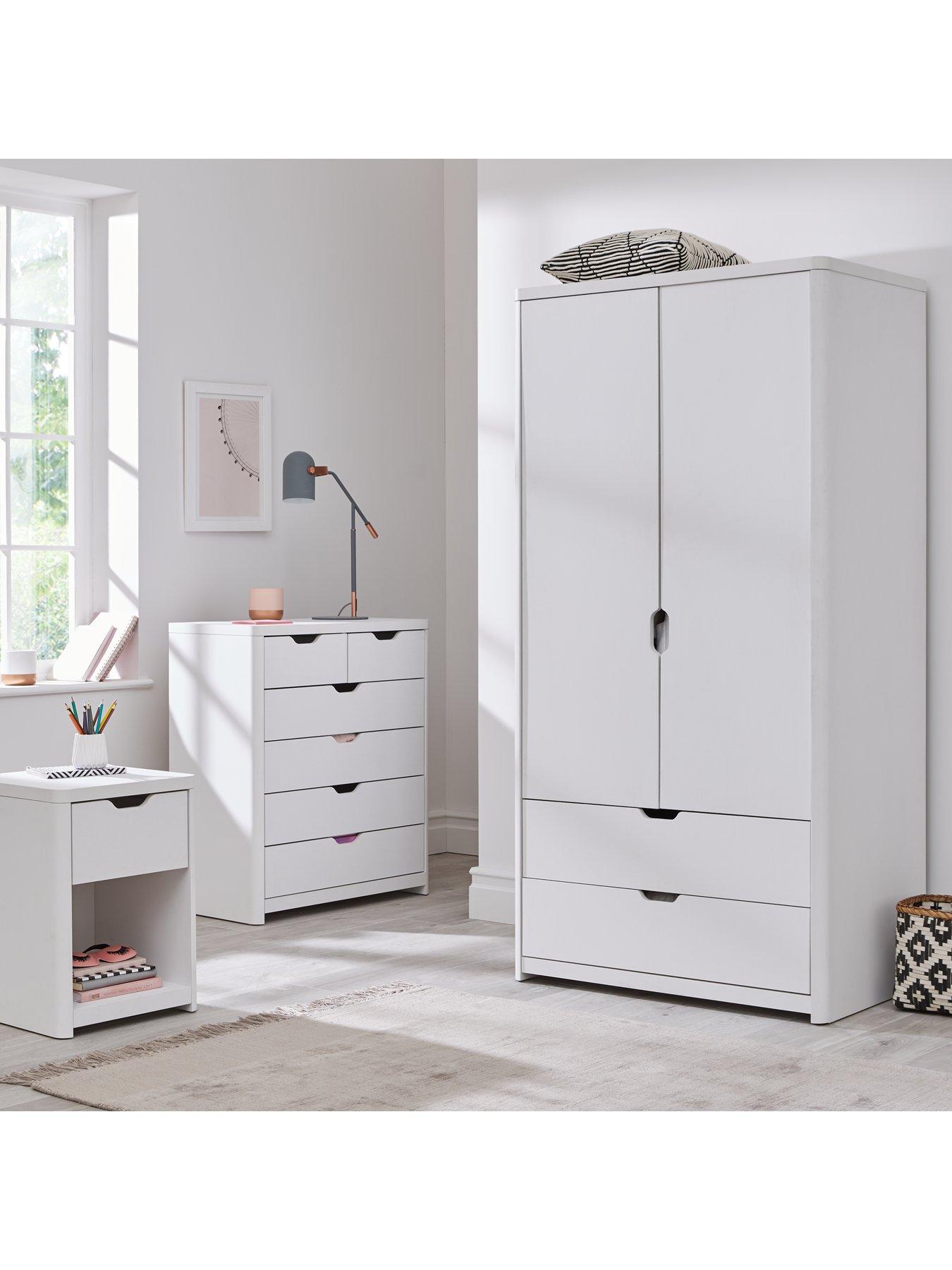 Image 5 of 5 of The Very Collection Aspen 3 Door, 2 Drawer Wardrobe - White Oak Effect