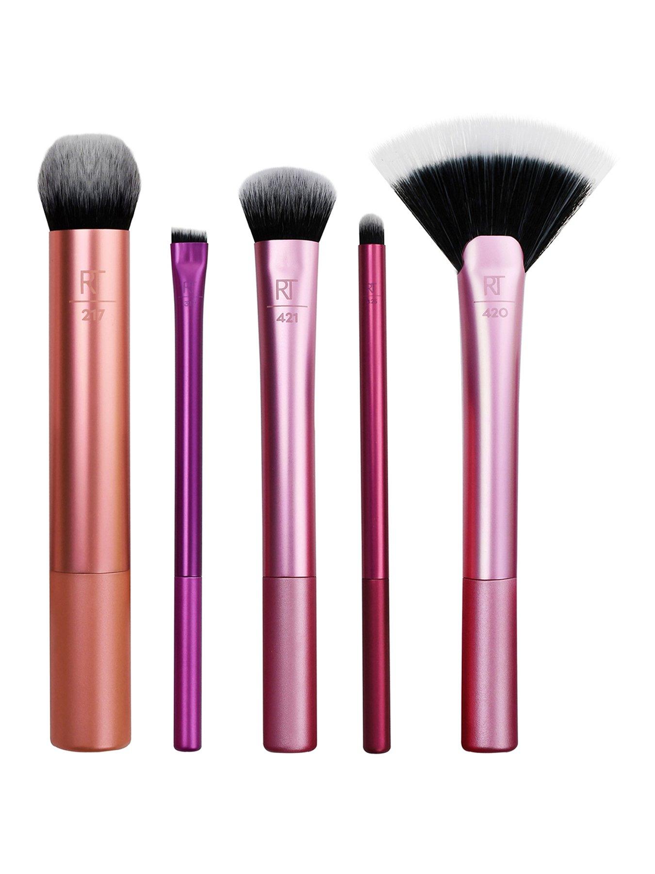 Image 1 of 5 of Real Techniques Artists Essentials (Worth &pound;40)