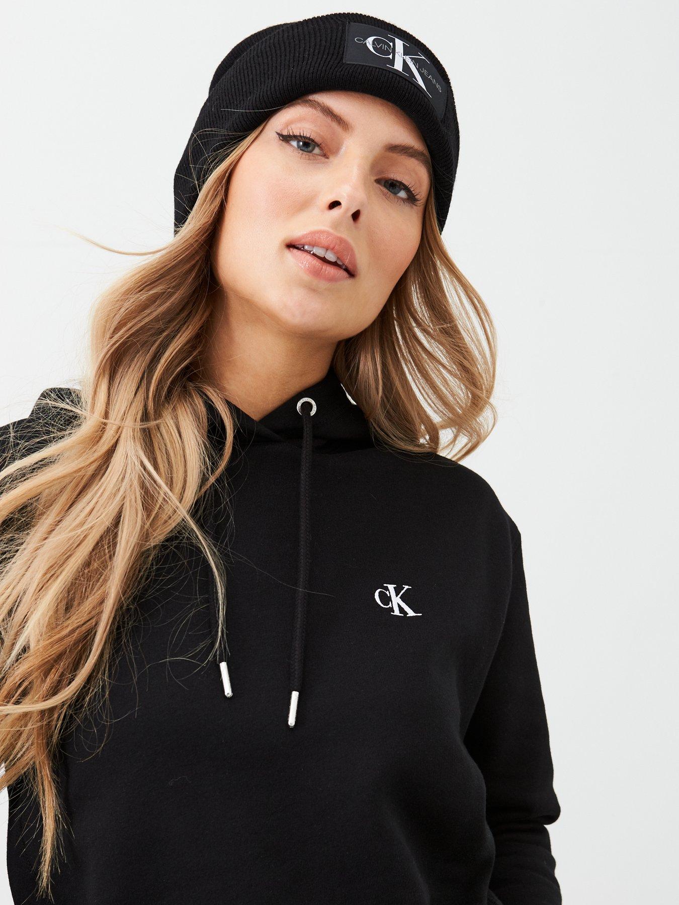 calvin-klein-jeans-embroidered-hoodie-blackoutfit