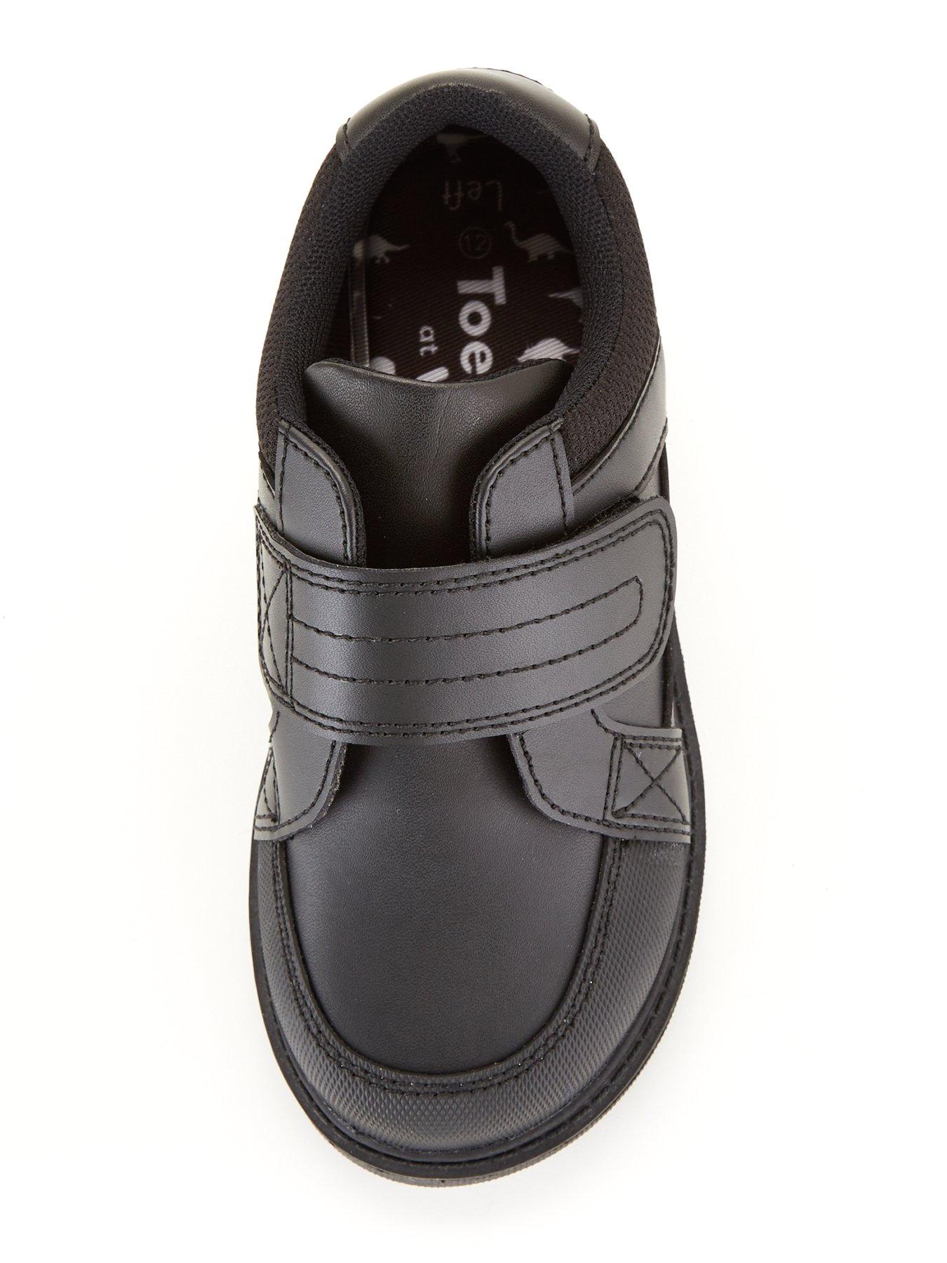 Image 4 of 6 of Everyday ToeZone&nbsp;Younger&nbsp;Kids Chunky Sole Strap Leather School Shoe - Black&nbsp;Standard Fit