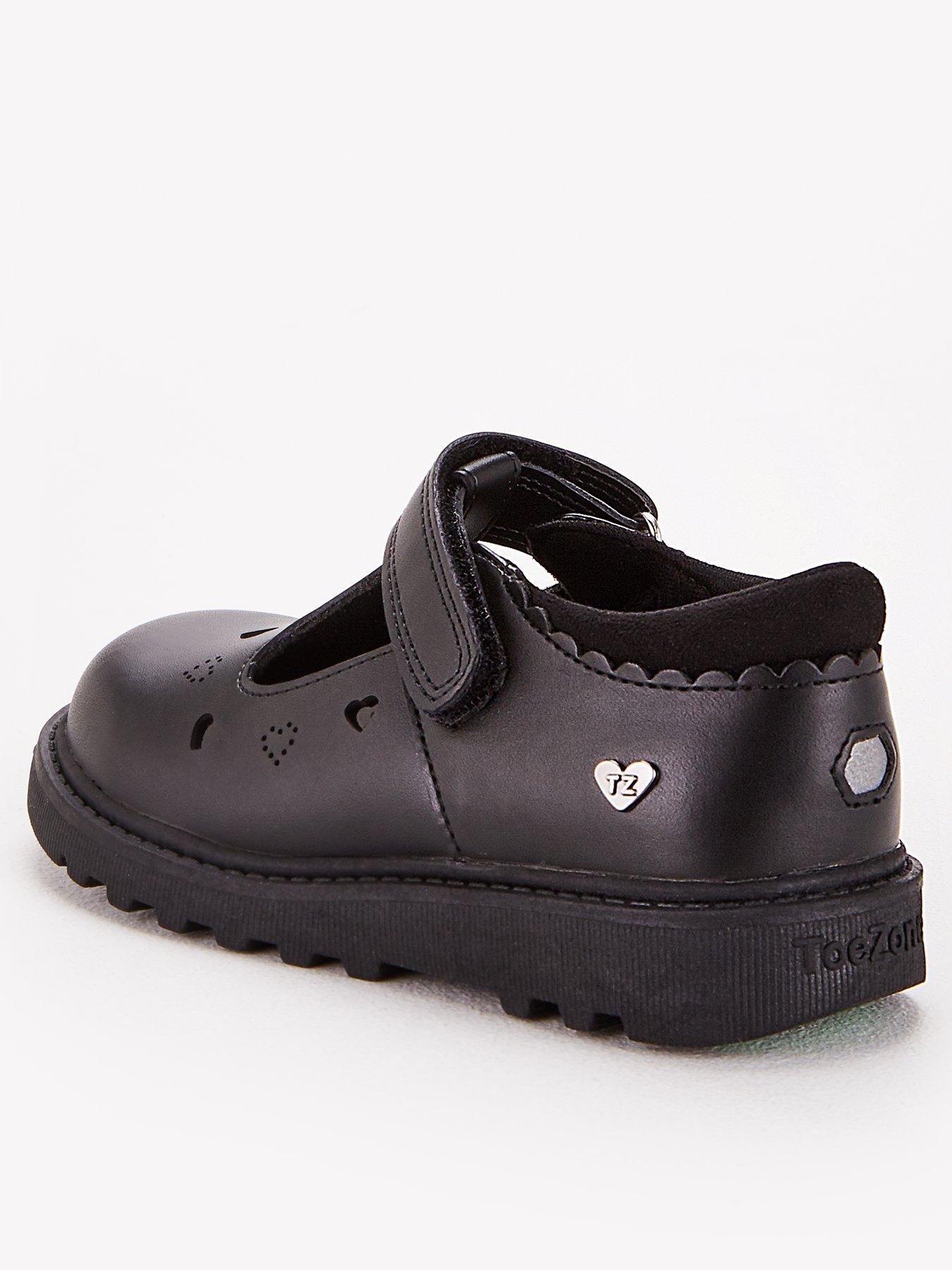 v-by-very-toezonenbspgirls-chunky-heart-leather-school-shoe-blackstillFront