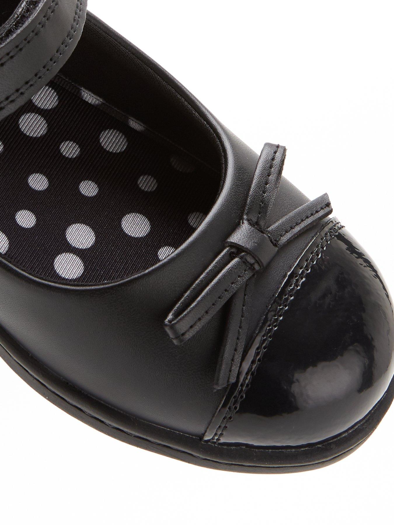 Image 6 of 6 of The Very Collection Girls Memory Foam Rip-Tape Mary Jane School Shoes - Black
