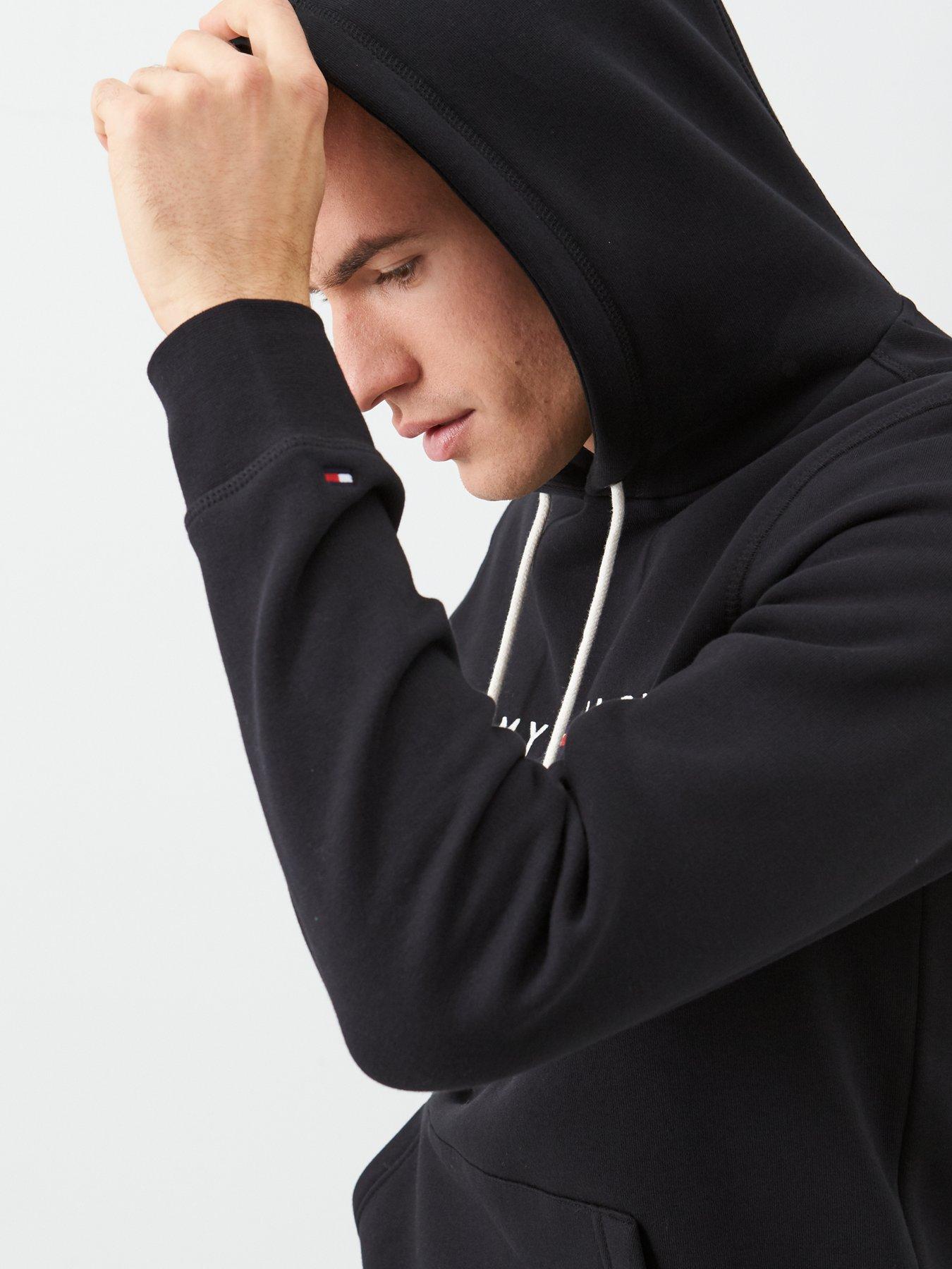 tommy-hilfiger-tommy-hilfiger-core-logo-overhead-hoodie-blackoutfit
