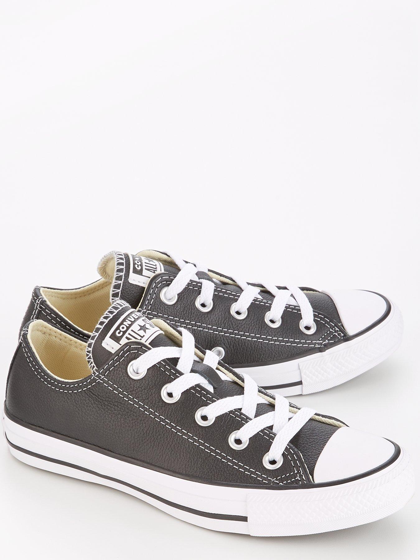 converse-leather-ox-trainers-blackstillFront