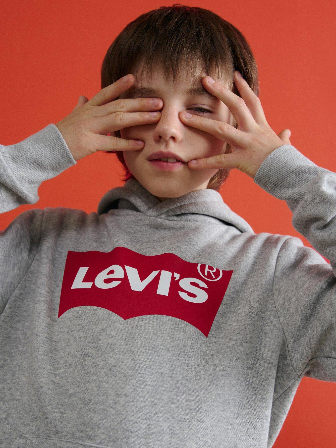 levis-boys-classic-batwing-hoodie-greyoutfit