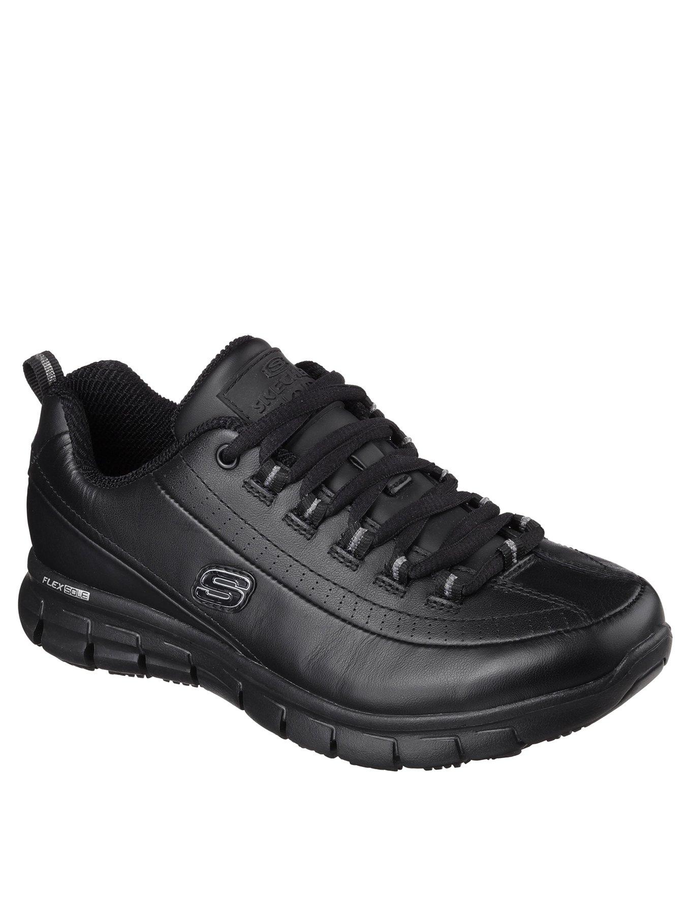 Black store trainers sketchers