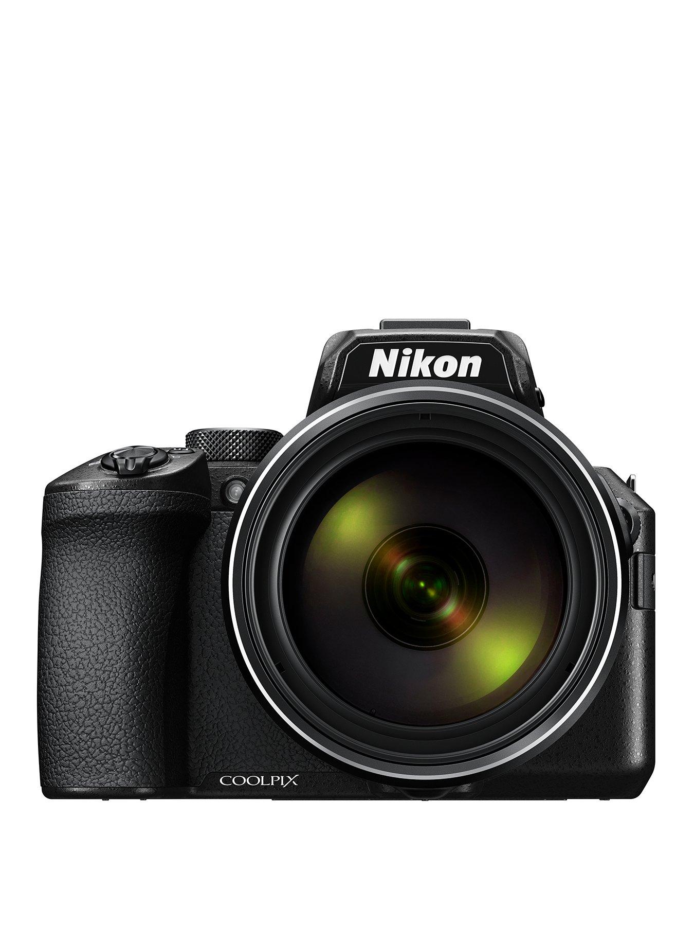 nikon-coolpixnbspp950-83x-optical-zoom-bridge-camerastillFront