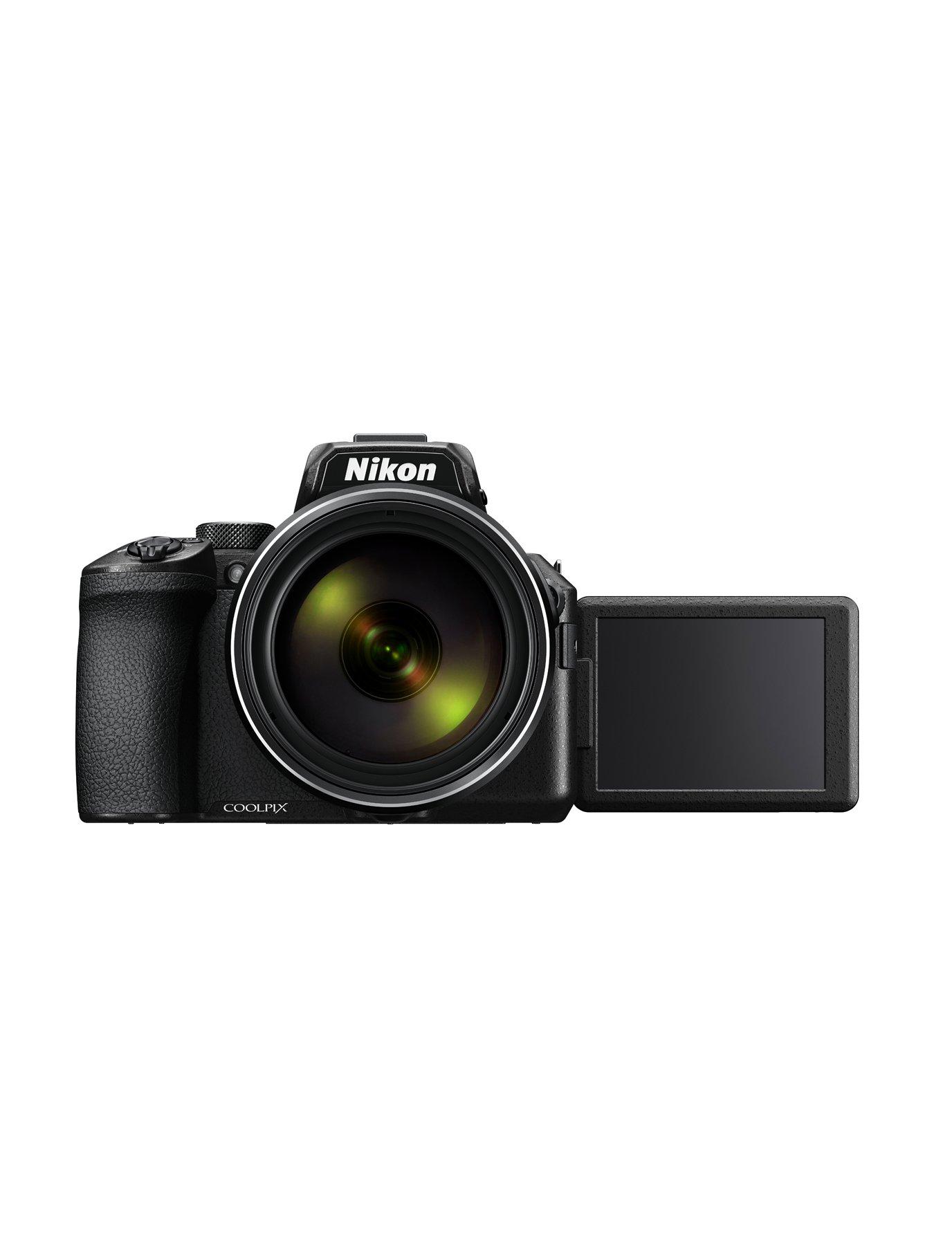 nikon-coolpixnbspp950-83x-optical-zoom-bridge-cameraoutfit