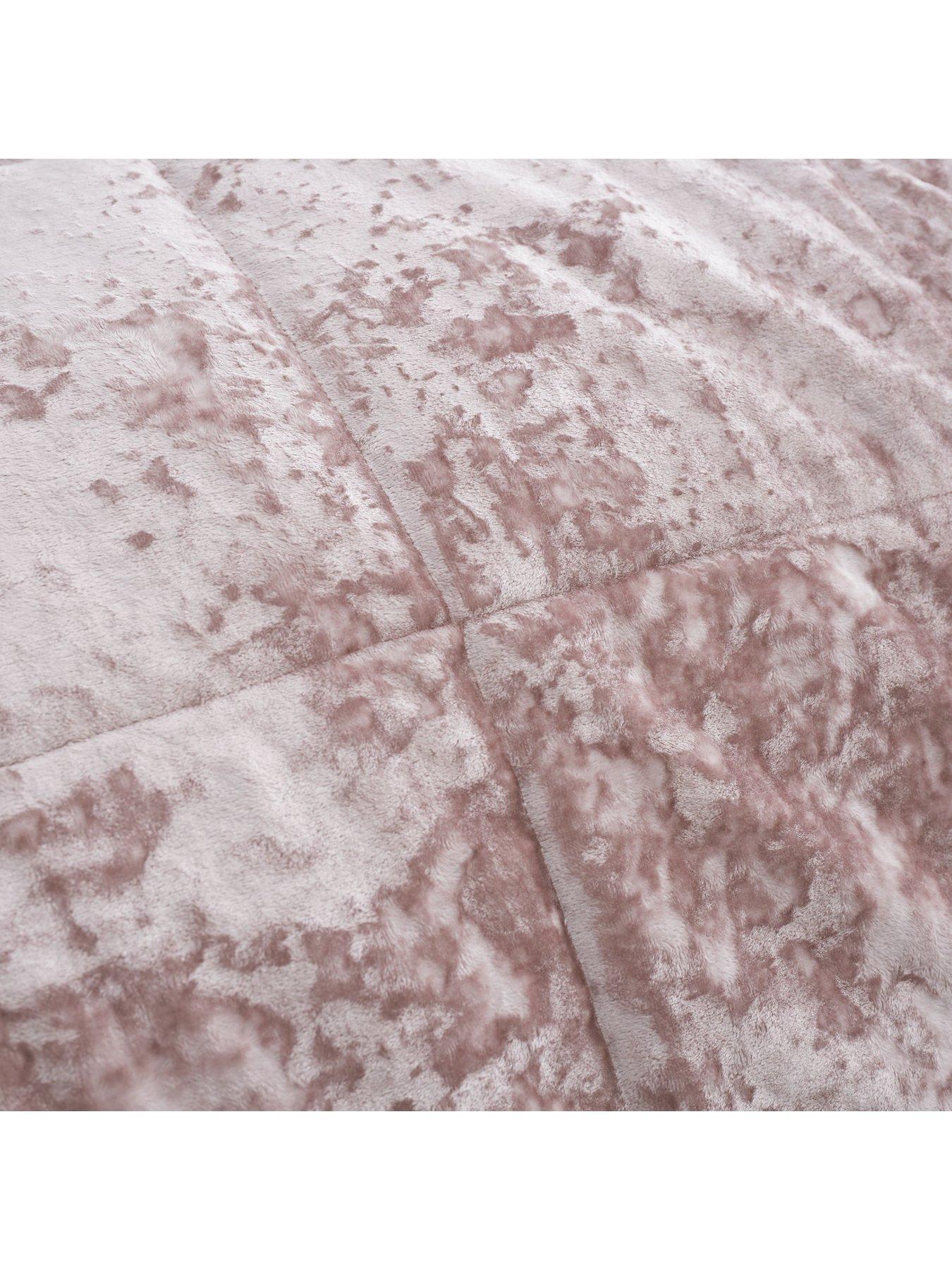 catherine-lansfield-crushed-velvet-pillowsham-pair-pinkoutfit