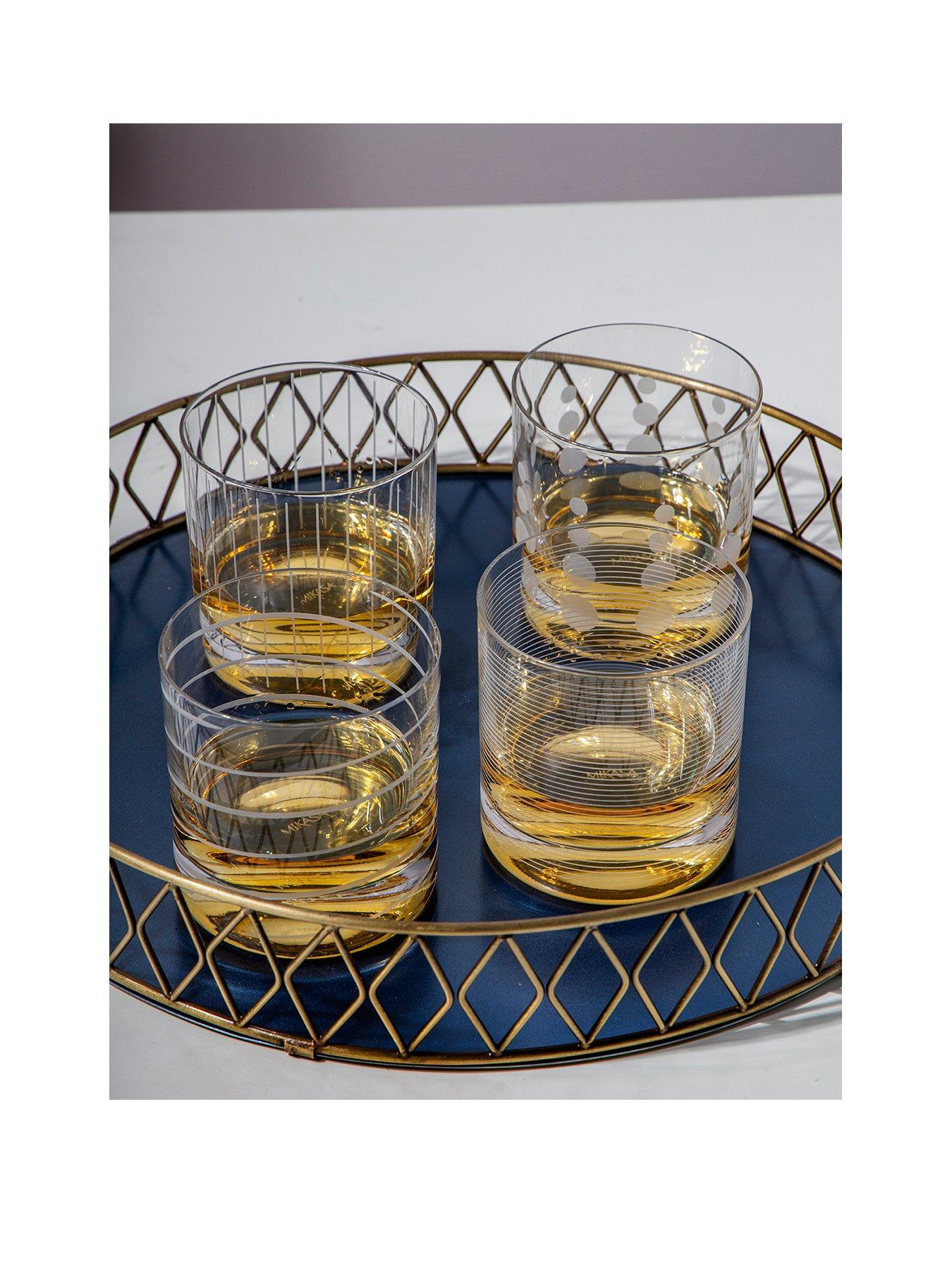 https://media.very.ie/i/littlewoodsireland/Q7FYA_SQ1_0000000647_CLEAR_SLf/maxwell-williams-cheers-tumblers-ndash-set-of-4.jpg?$180x240_retinamobilex2$