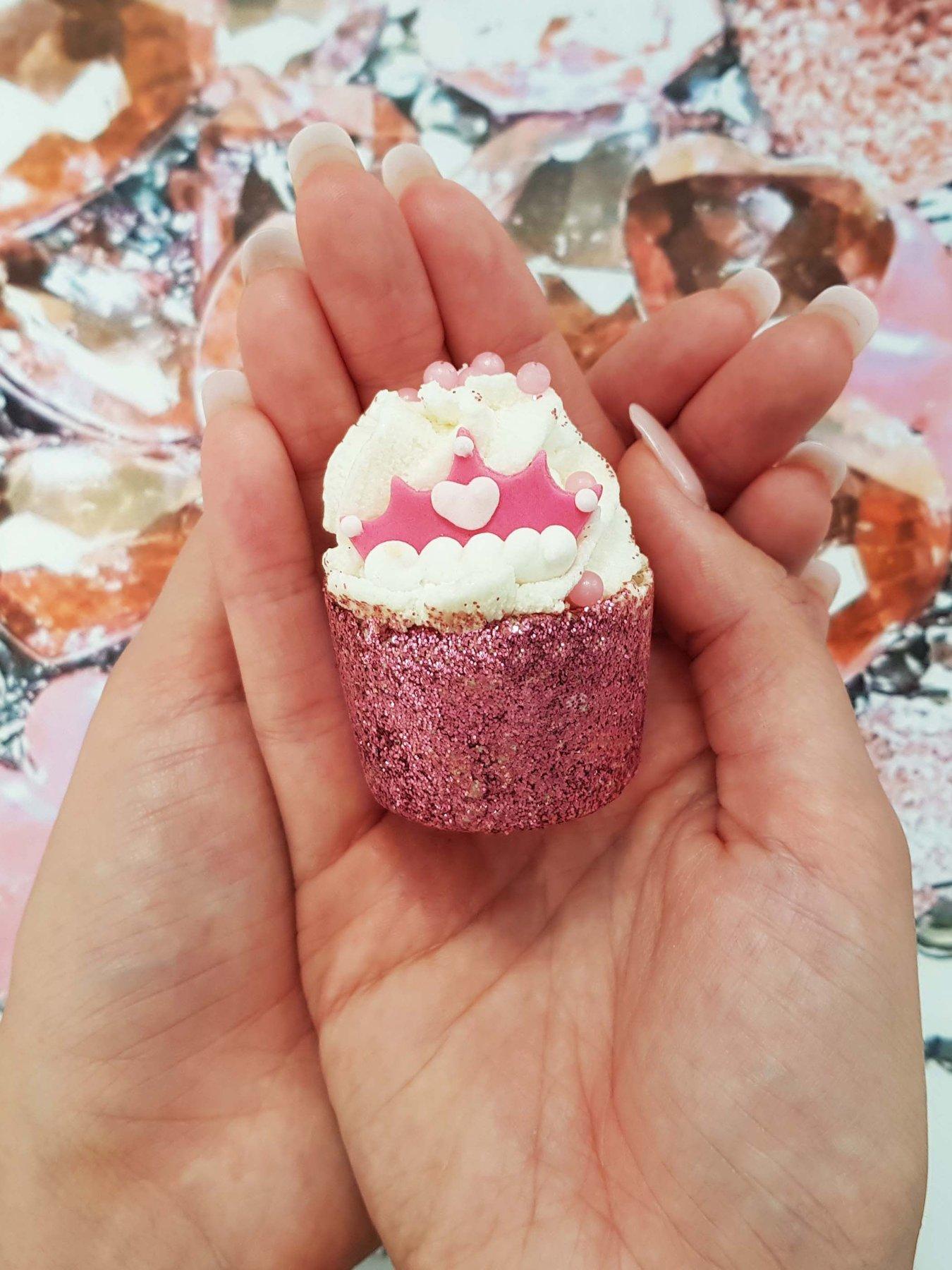 Image 4 of 4 of Bomb Cosmetics Unicorn Princess Bath Bomb Gift Set
