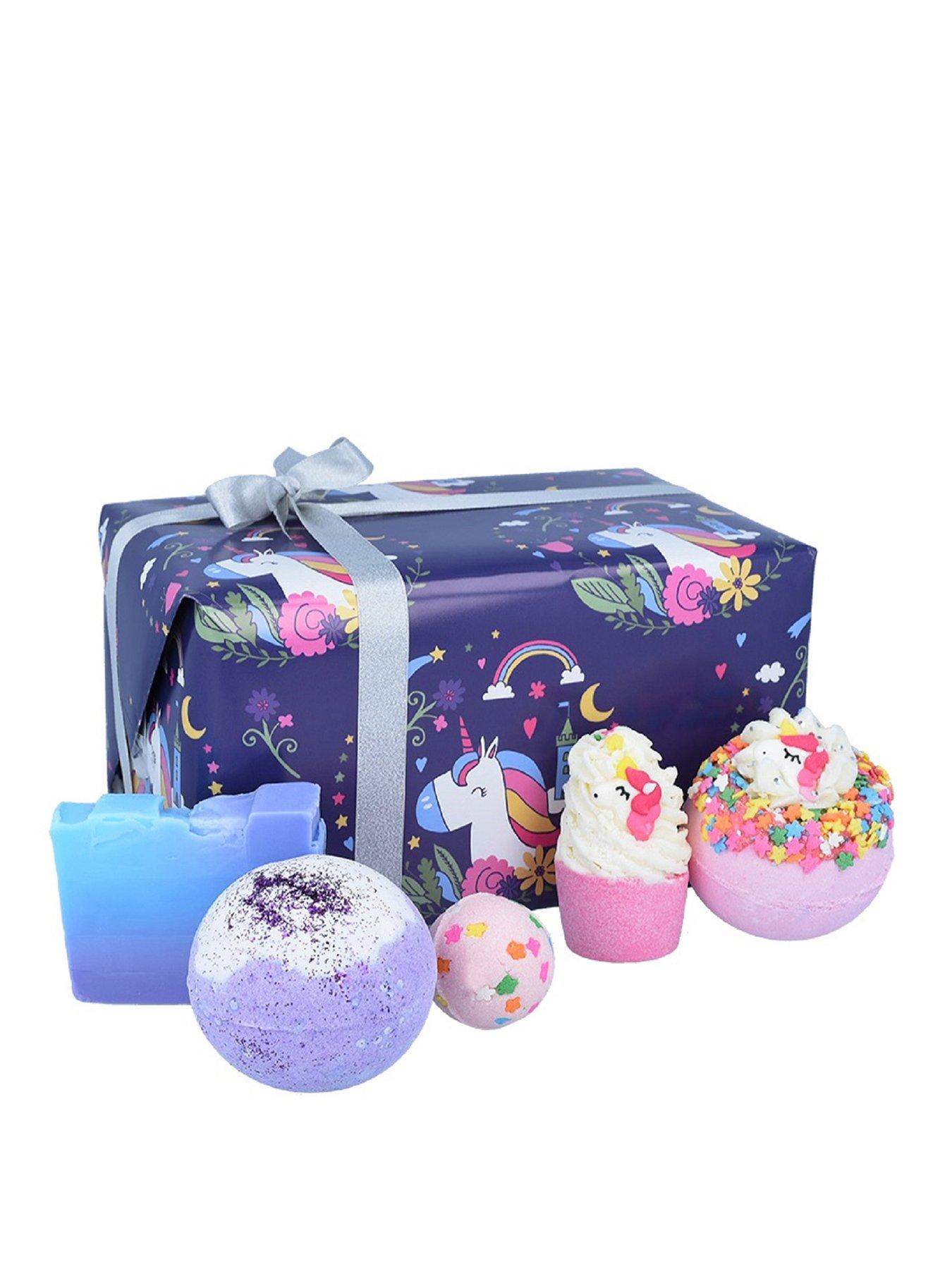 bomb-cosmetics-unicorn-nights-bath-bomb-gift-set