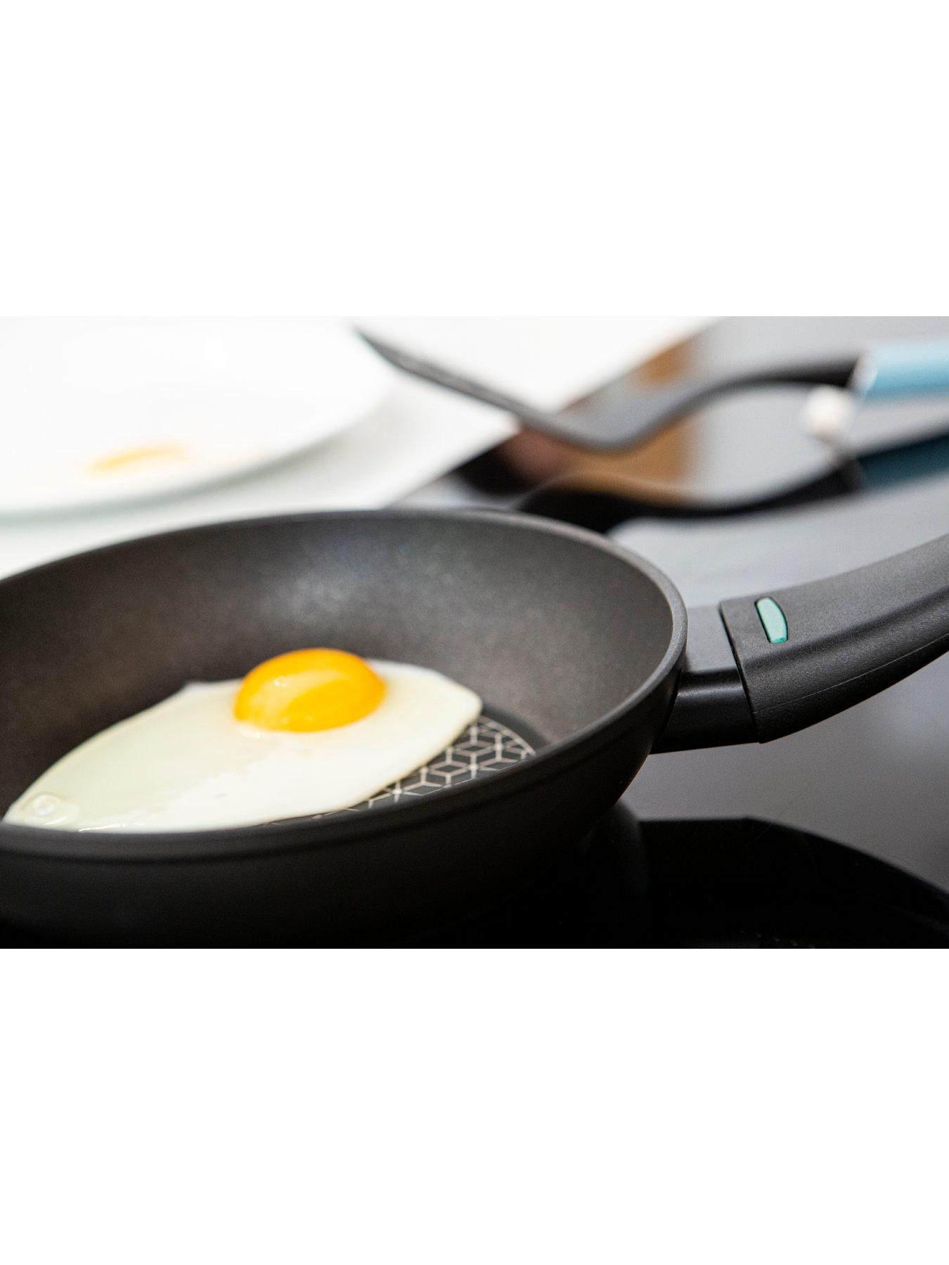 Image 5 of 7 of Prestige Thermo Smart 28 cm Square Grill Pan