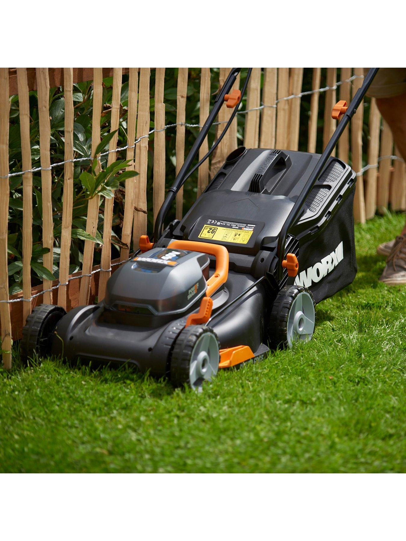Image 2 of 3 of Worx 40V PowerShare 34cm Cordless Lawn Mower 400m2 with x2 2.0Ah Battery &amp; Charger