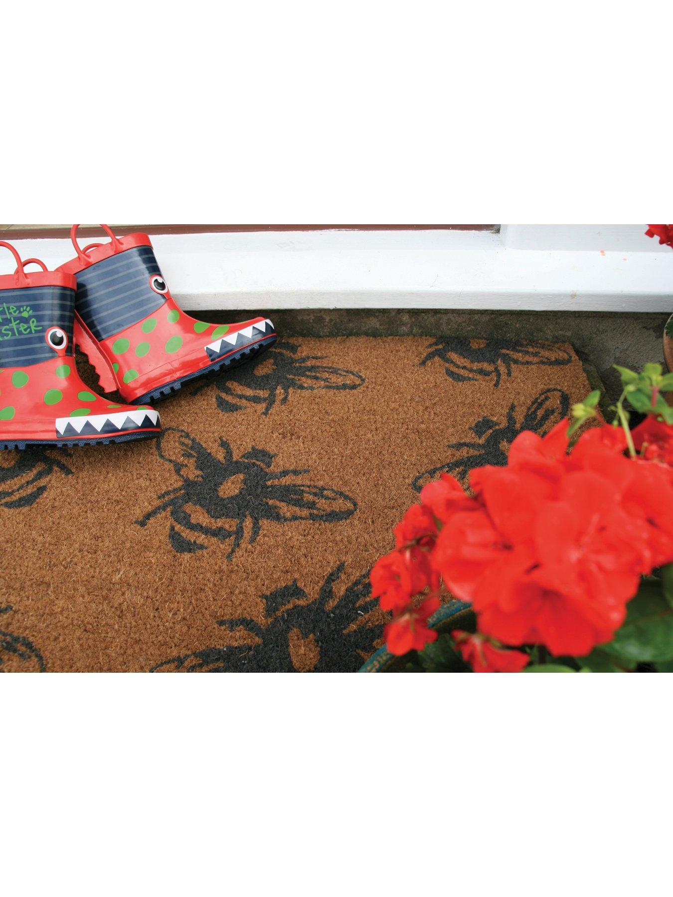 the-very-collection-buzzy-bee-coir-doormat-naturalstillFront