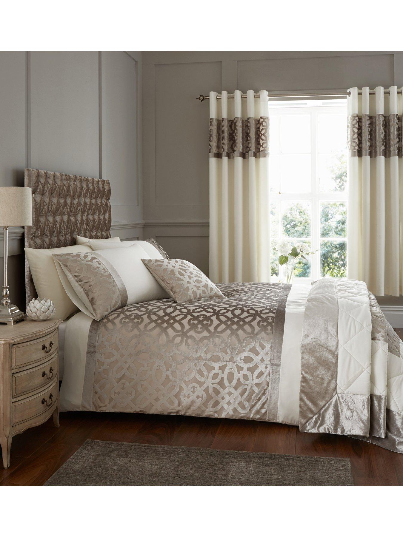 Image 3 of 5 of Catherine Lansfield Lattice Cut Velvet Cushion - Natural