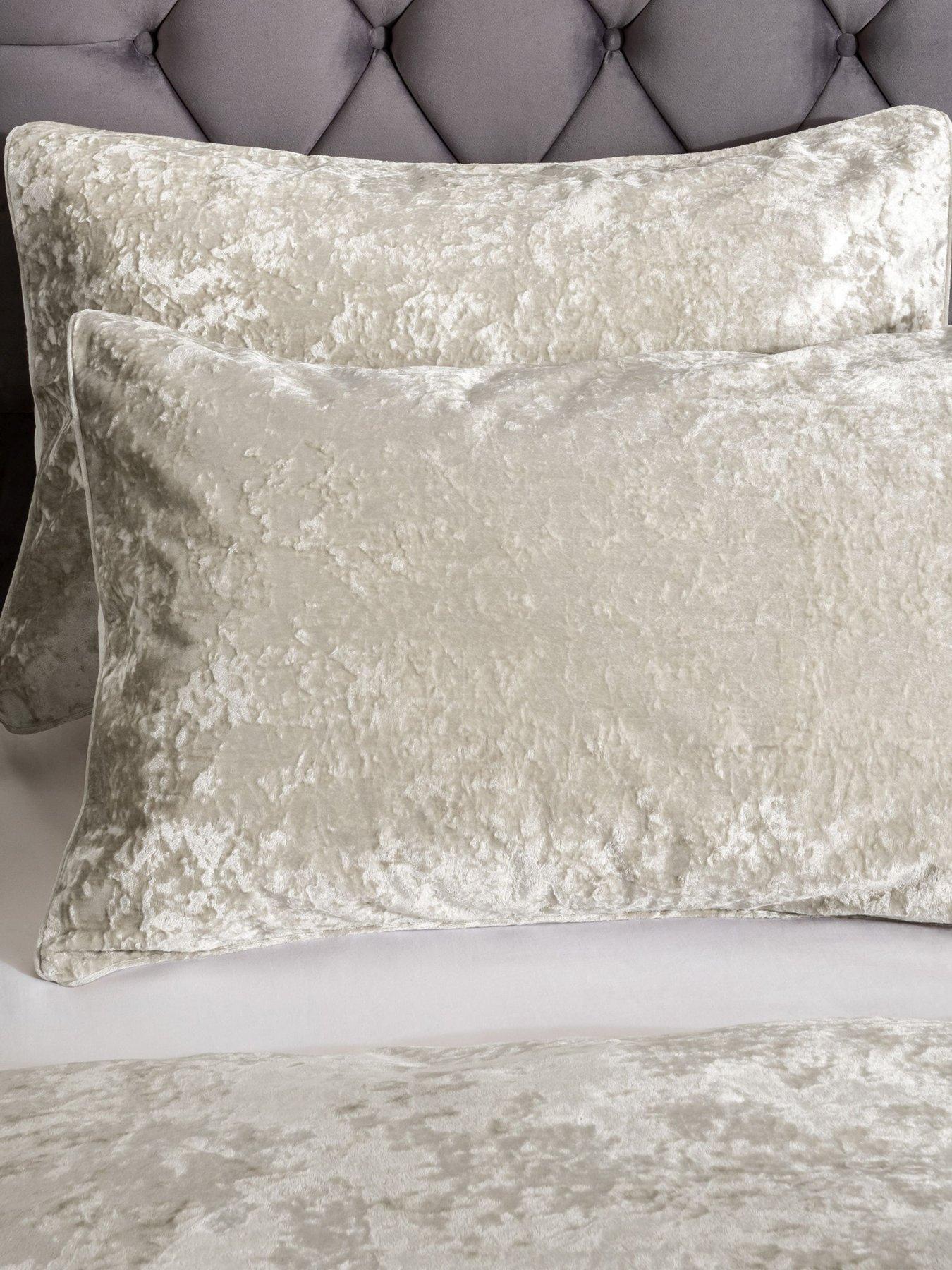 catherine-lansfield-crushed-velvet-duvet-cover-set-naturalback