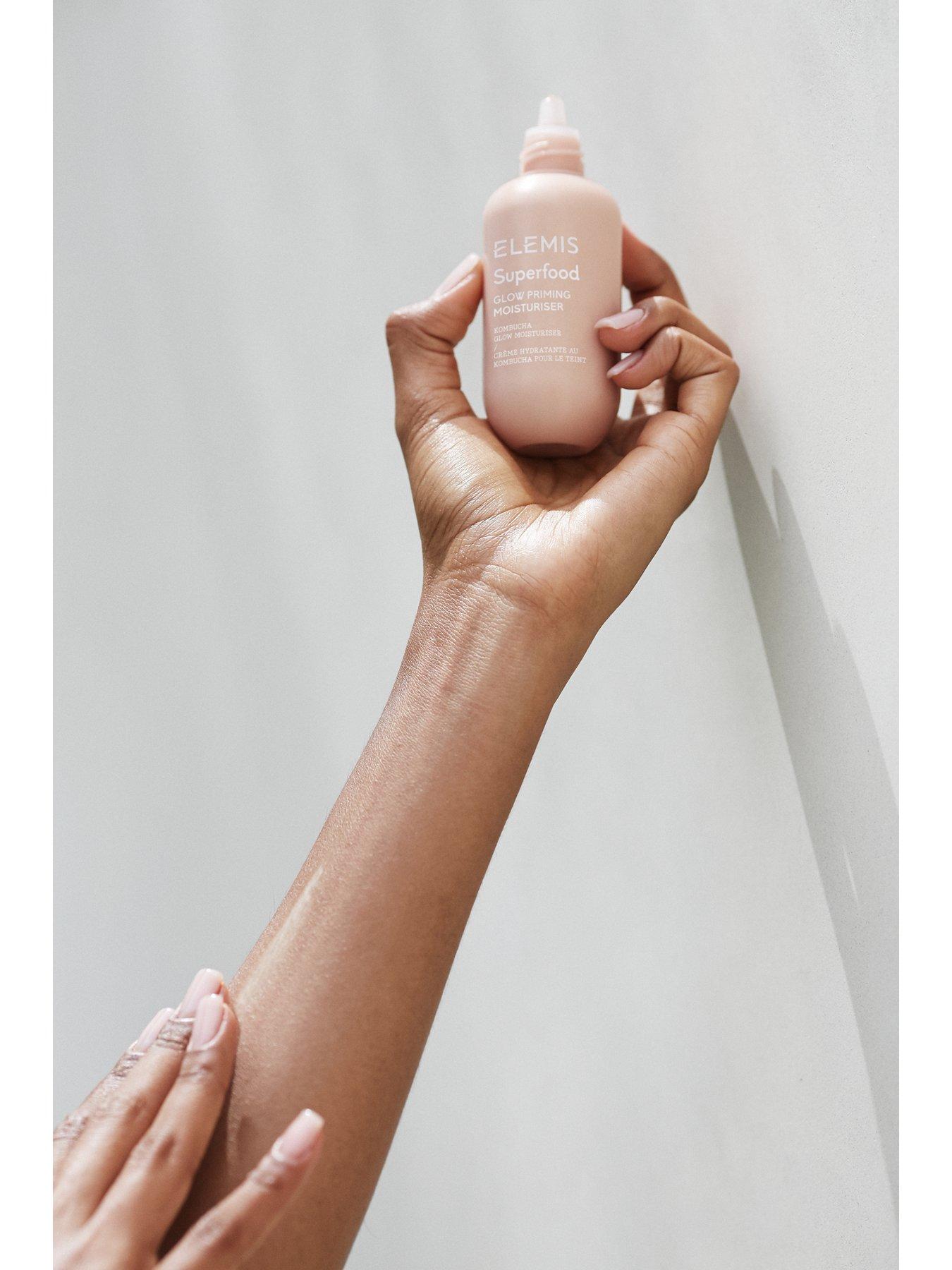 Image 4 of 4 of Elemis Superfood Glow Priming Moisturiser 60ml