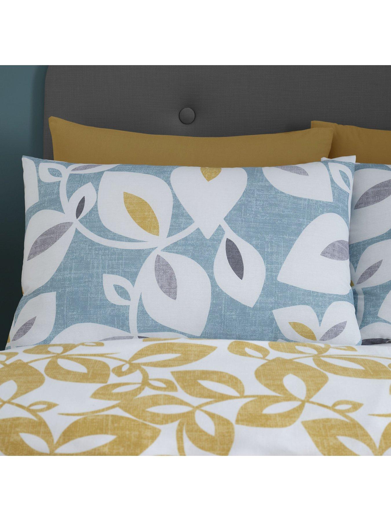 catherine-lansfield-inga-leaf-duvet-cover-set-tealback