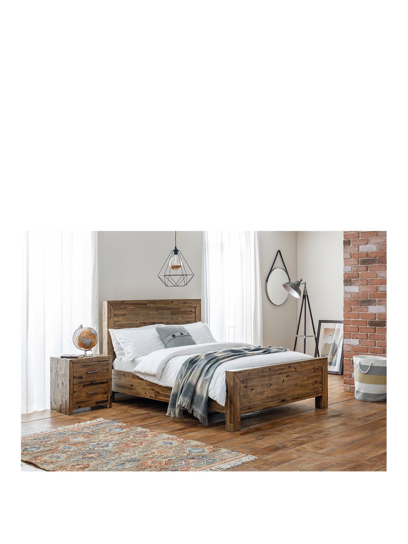 julian-bowen-hoxtonnbspwooden-bed-solid-acacia