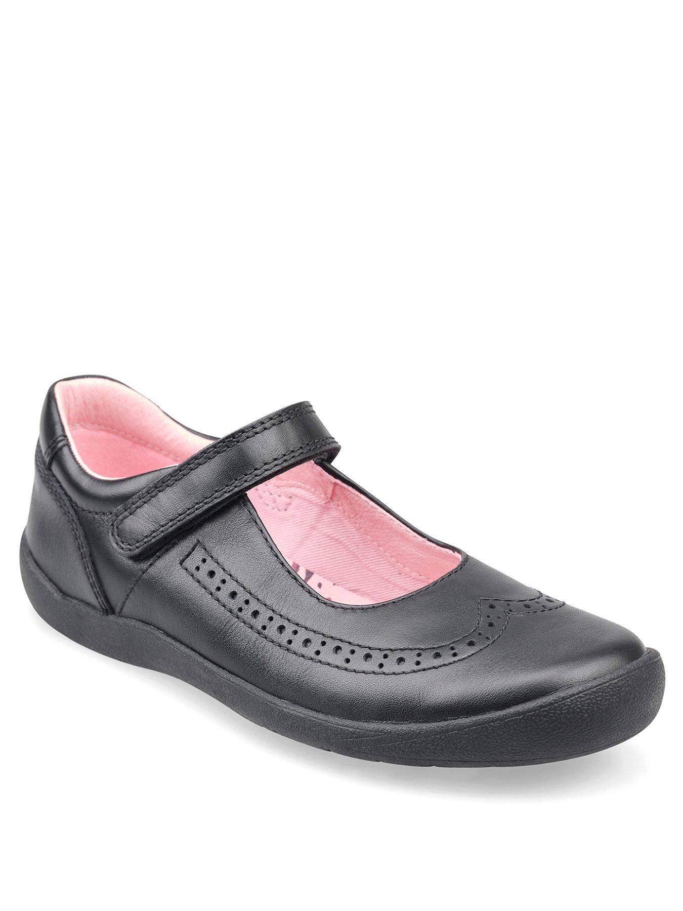 Narrow fitting store children's shoes