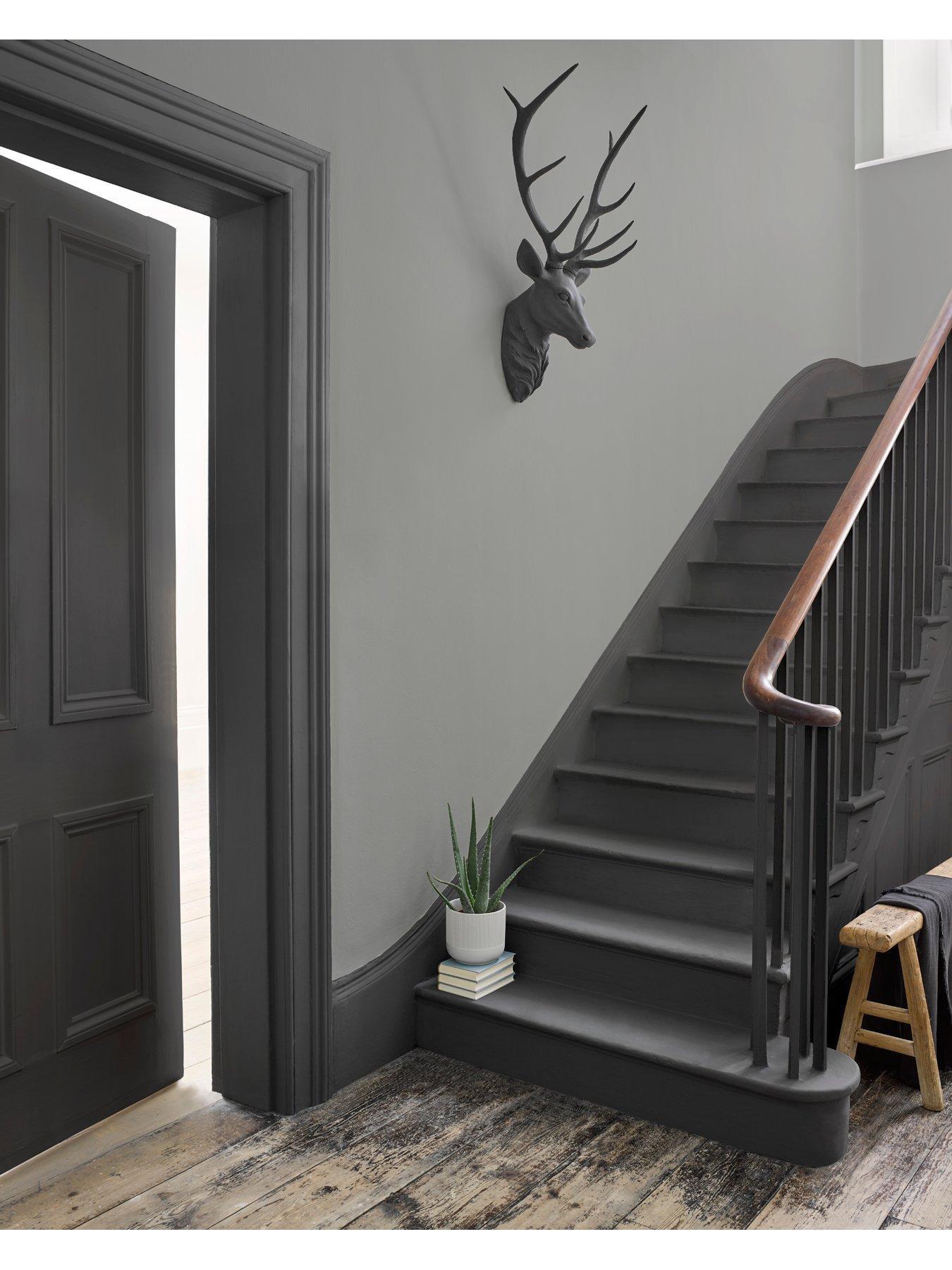 Image 3 of 5 of Rust-Oleum Chalky Finish 2.5-litre Wall Paint &ndash; Flint