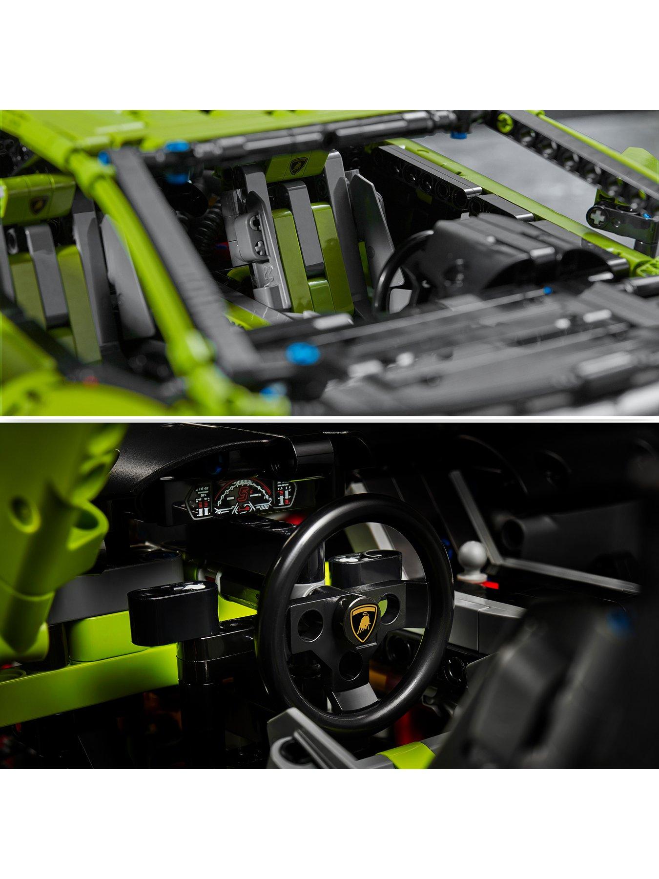 Image 5 of 8 of LEGO Technic Lamborghini Si&aacute;n FKP 37 42115