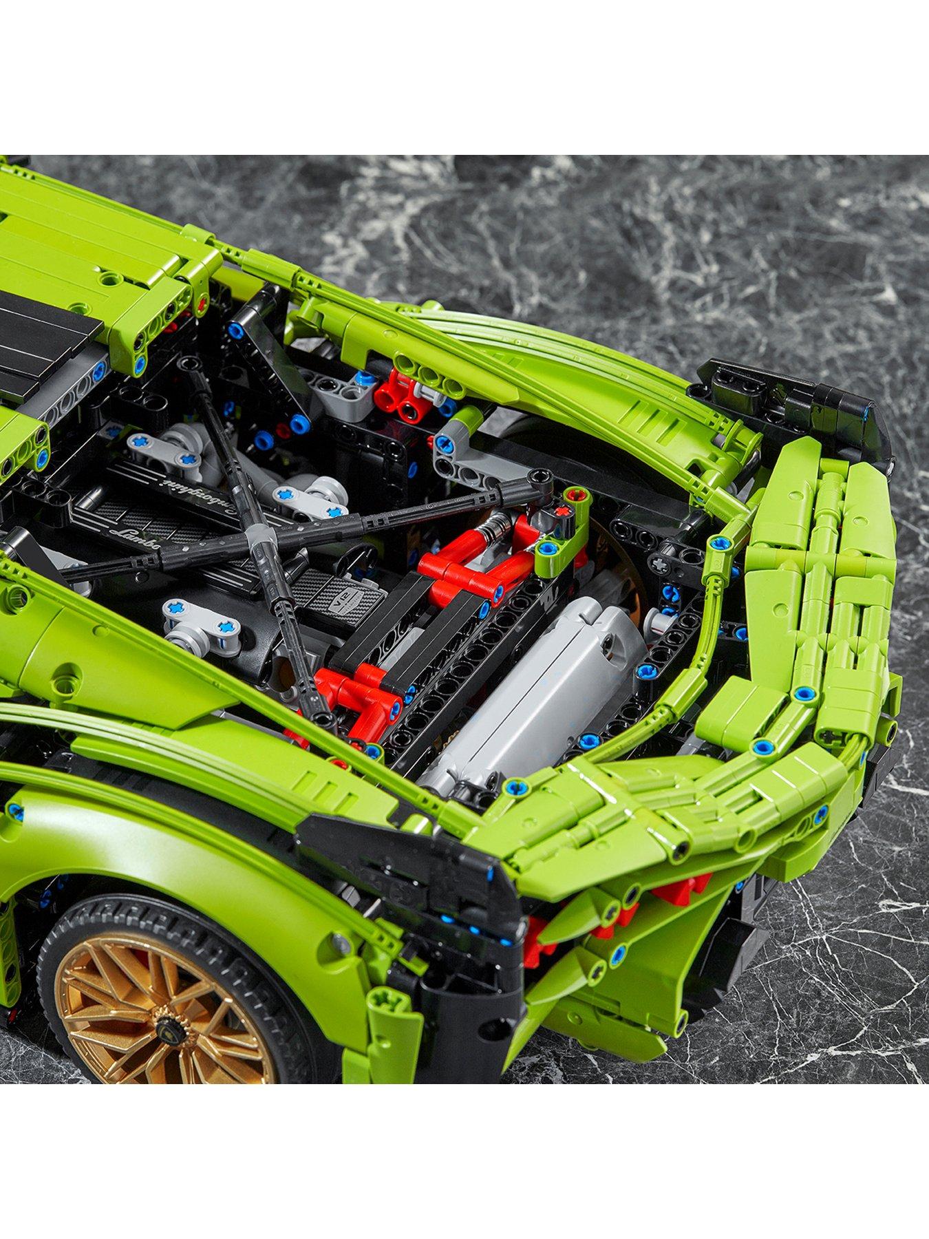 Image 6 of 8 of LEGO Technic Lamborghini Si&aacute;n FKP 37 42115