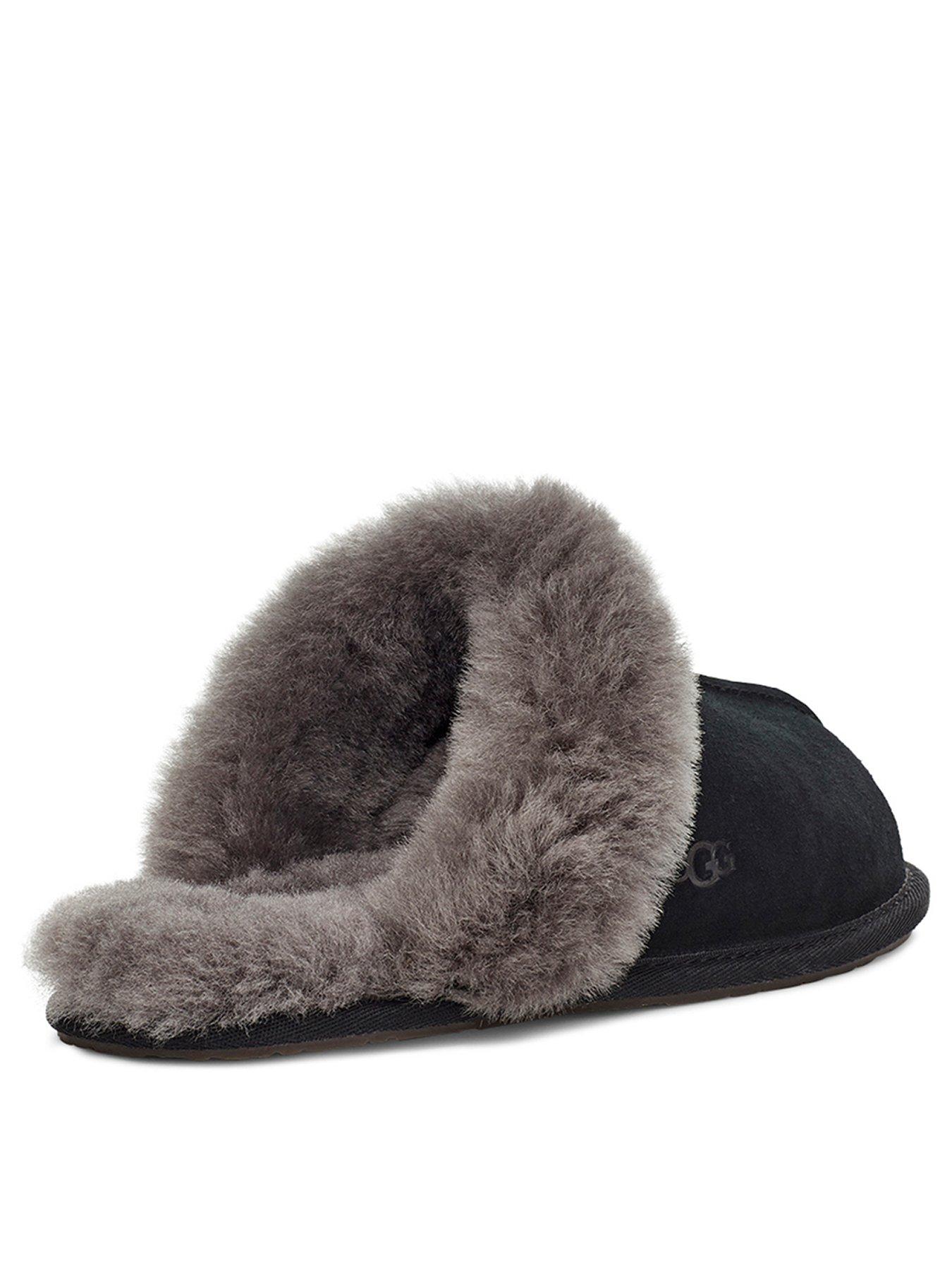 Image 2 of 5 of UGG Scuffette II Slipper - Black/Grey