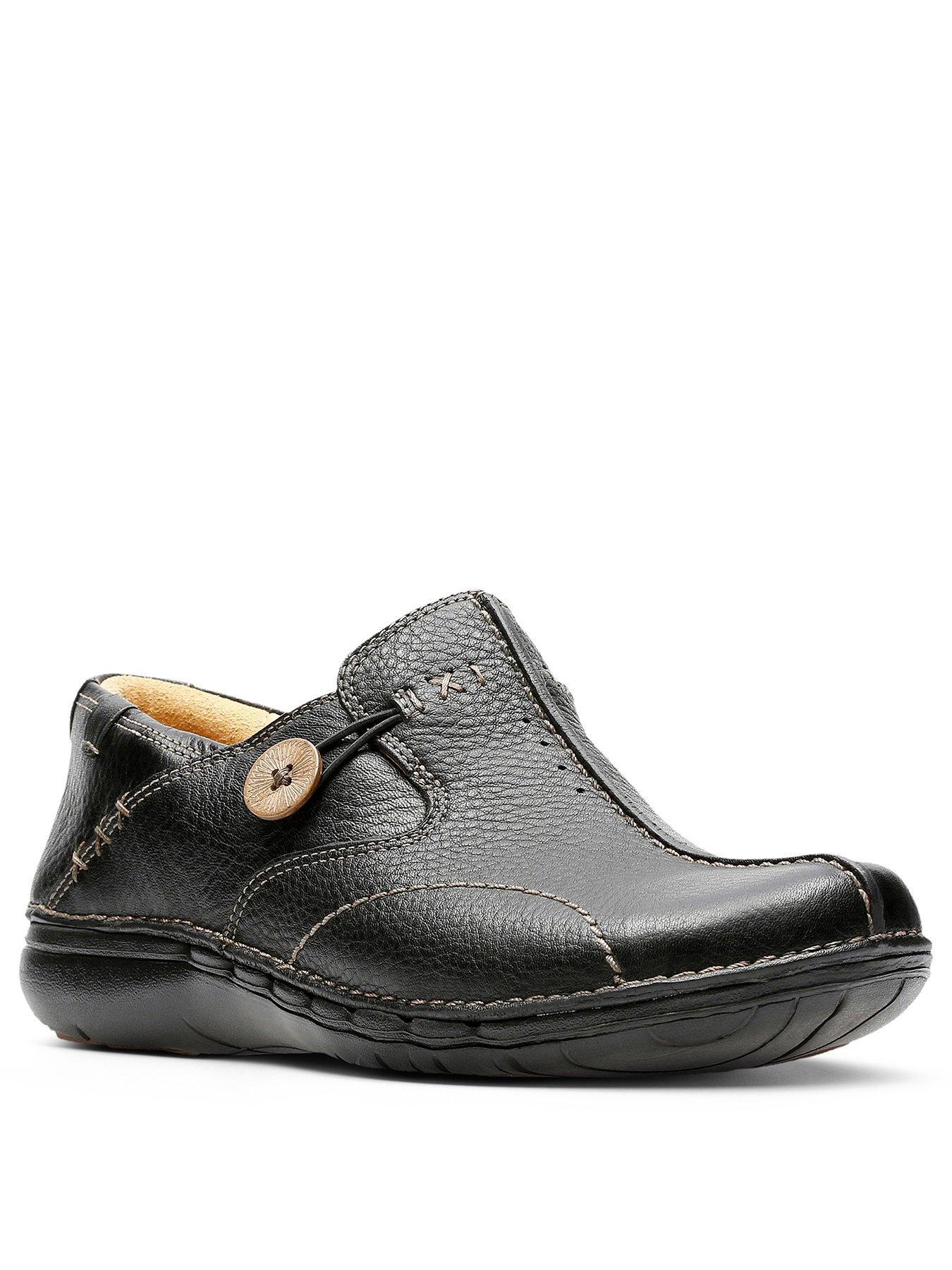 Image 1 of 6 of Clarks Un Loop Flat Leather Shoe - Black