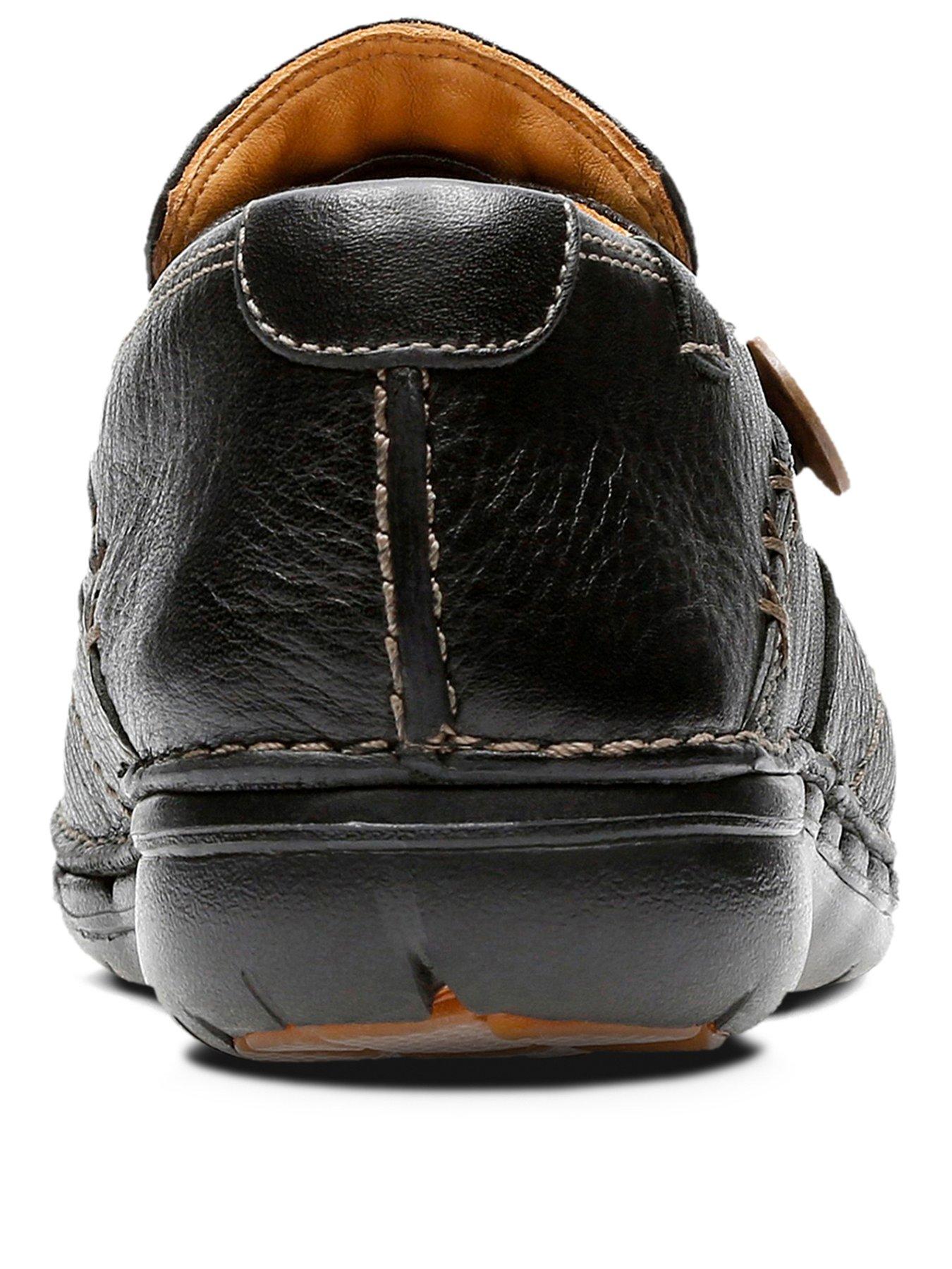 Clarks flat leather hot sale shoes