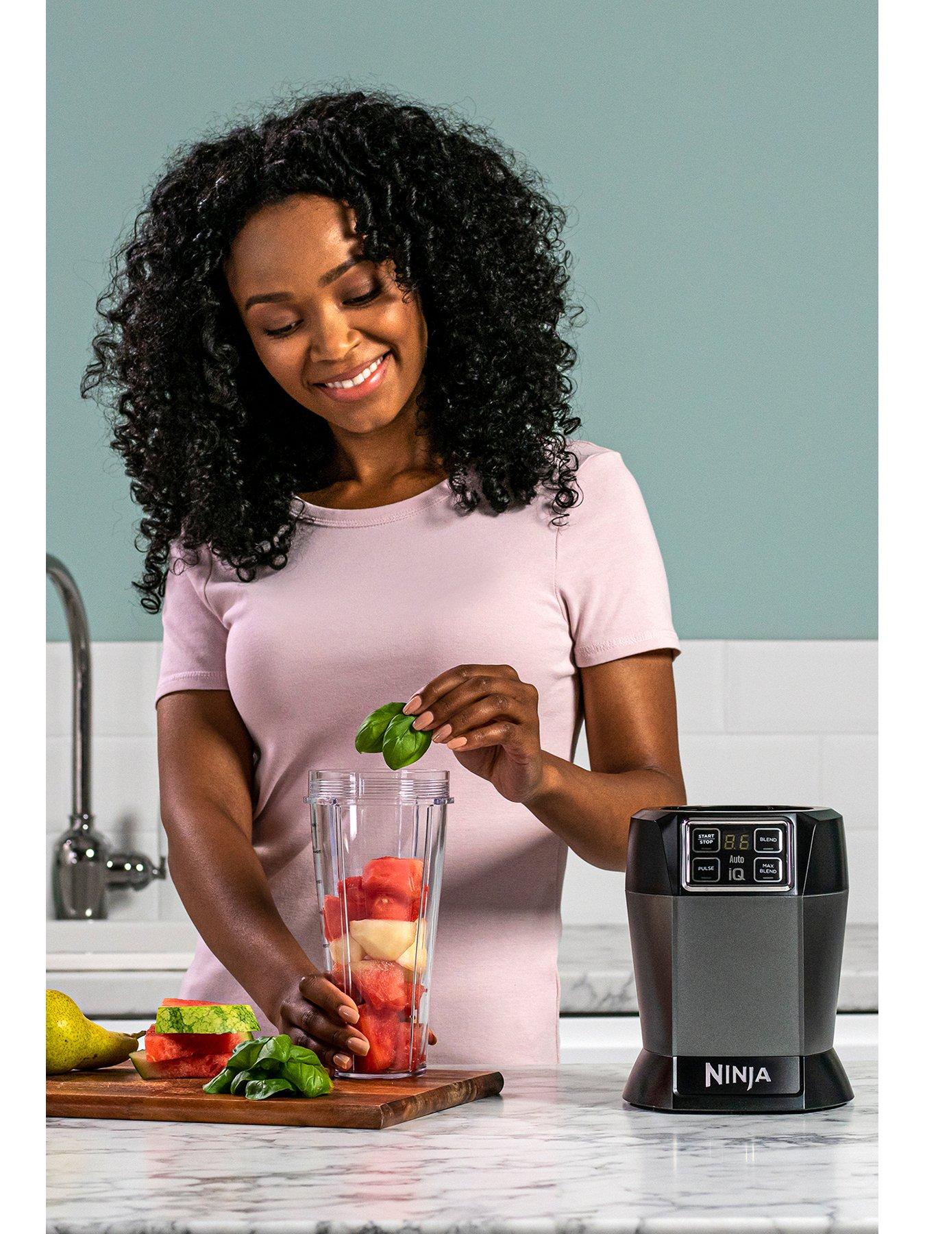 Image 4 of 7 of NINJA Blender with Auto-iQ BN495UK