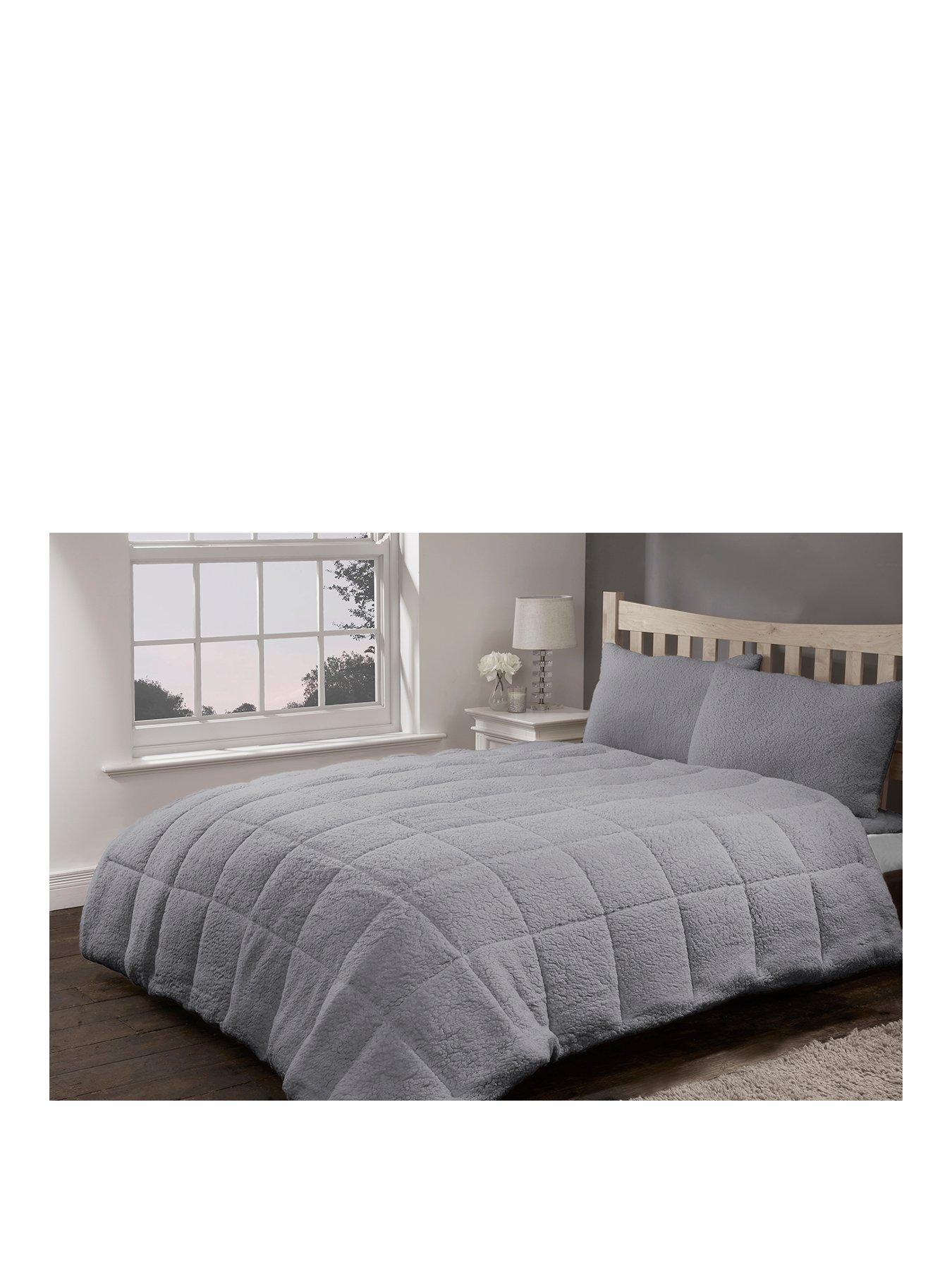 cascade-home-teddy-fleece-135-tog-duvet-ndash-greystillFront