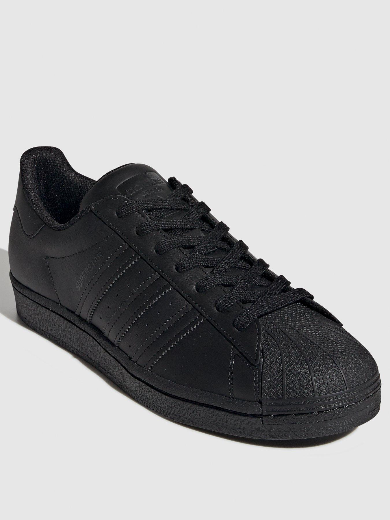 Triple store black superstars