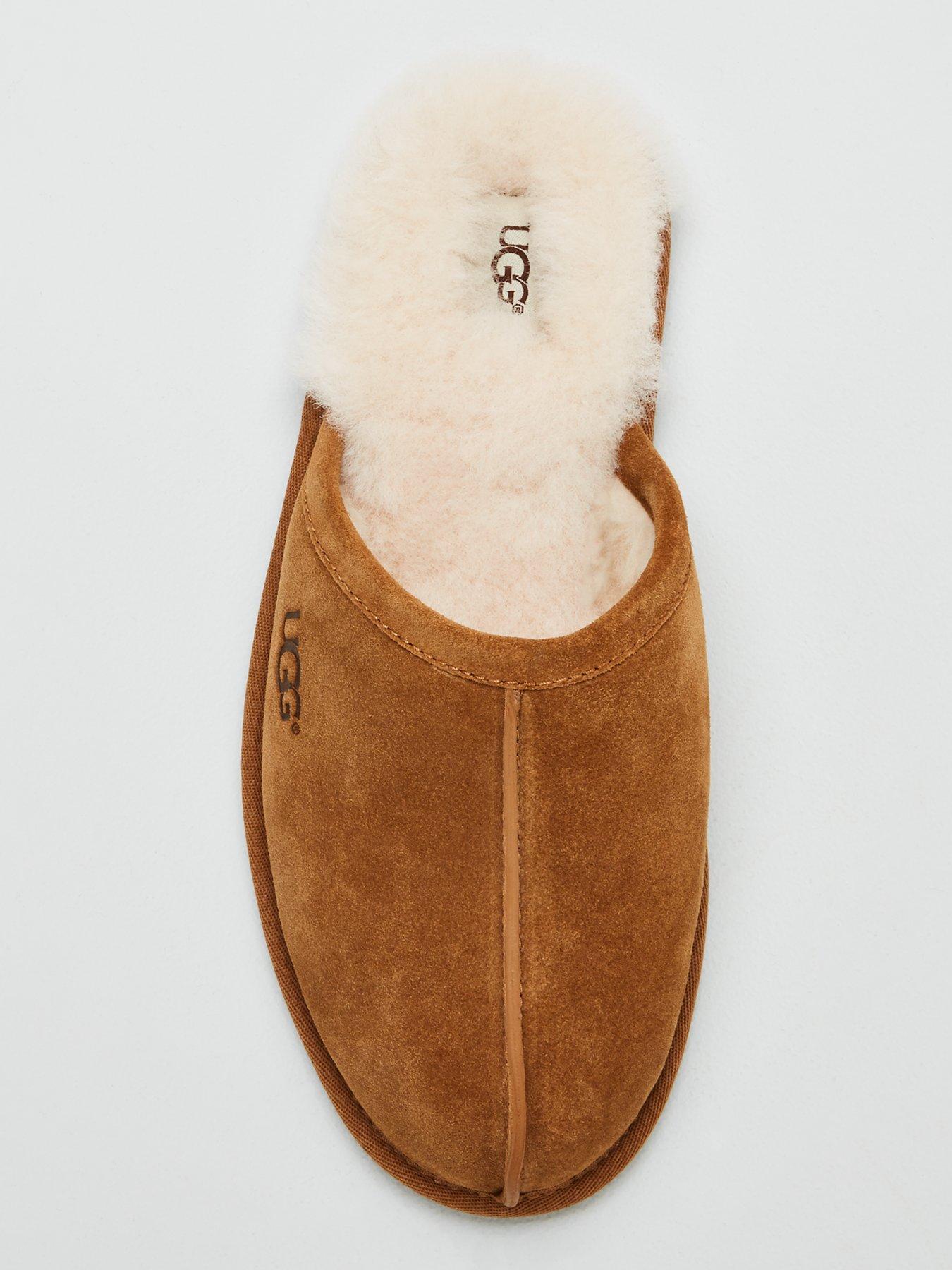 ugg-mens-scuff-slipper-light-brownoutfit