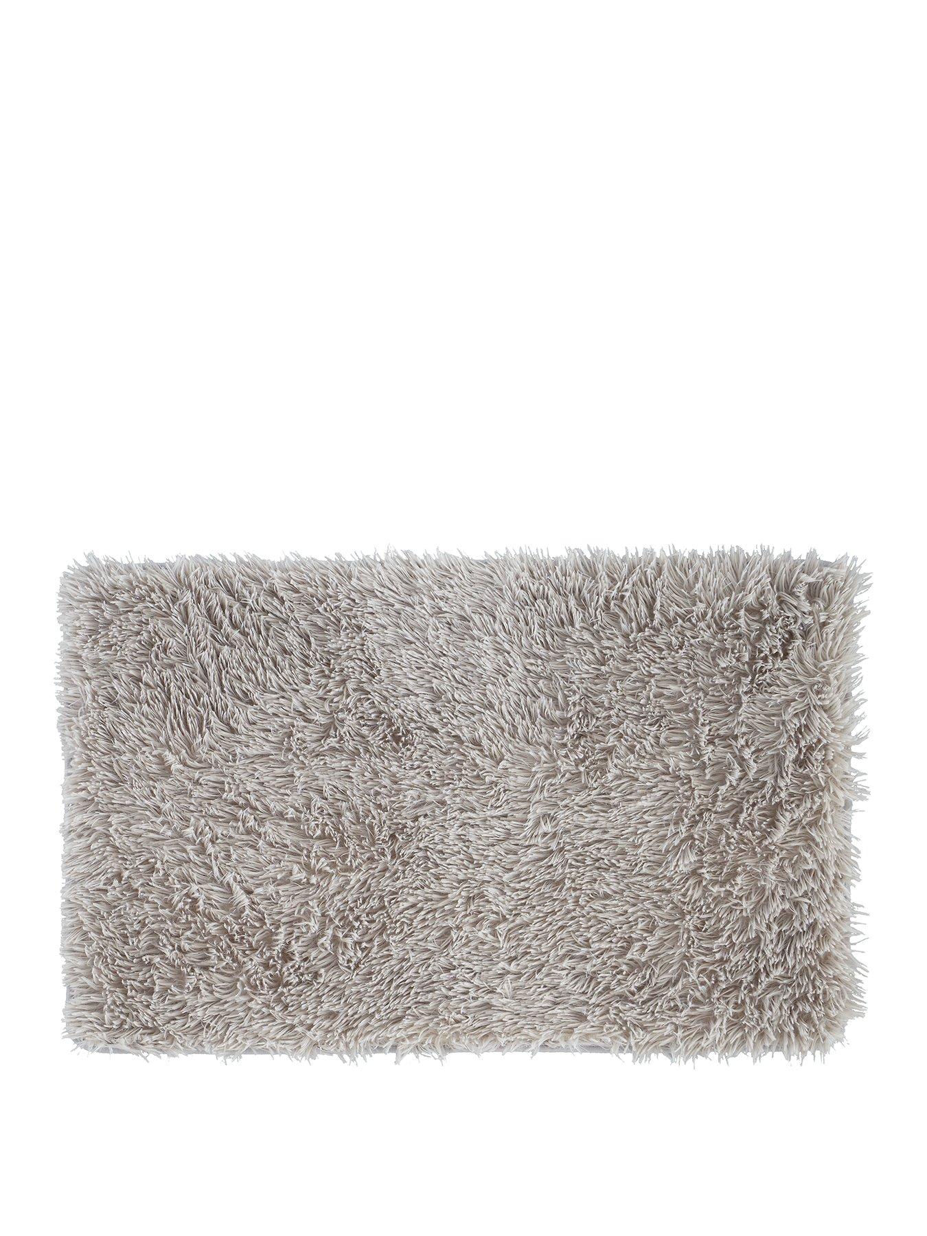 catherine-lansfield-cuddly-bath-mat