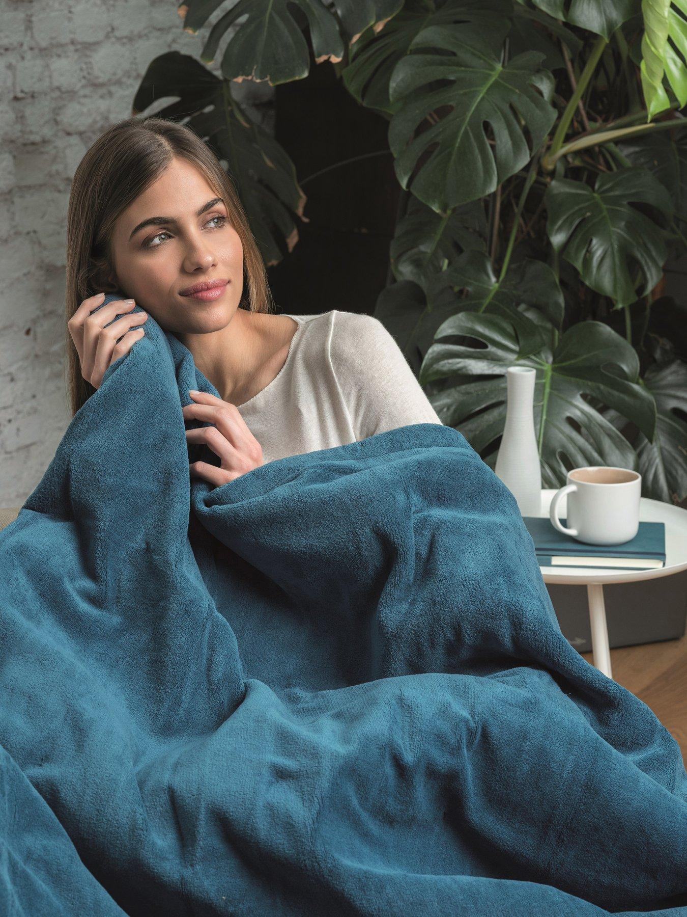 Image 2 of 8 of Dreamland Snuggle Up Warming Throw - Blue