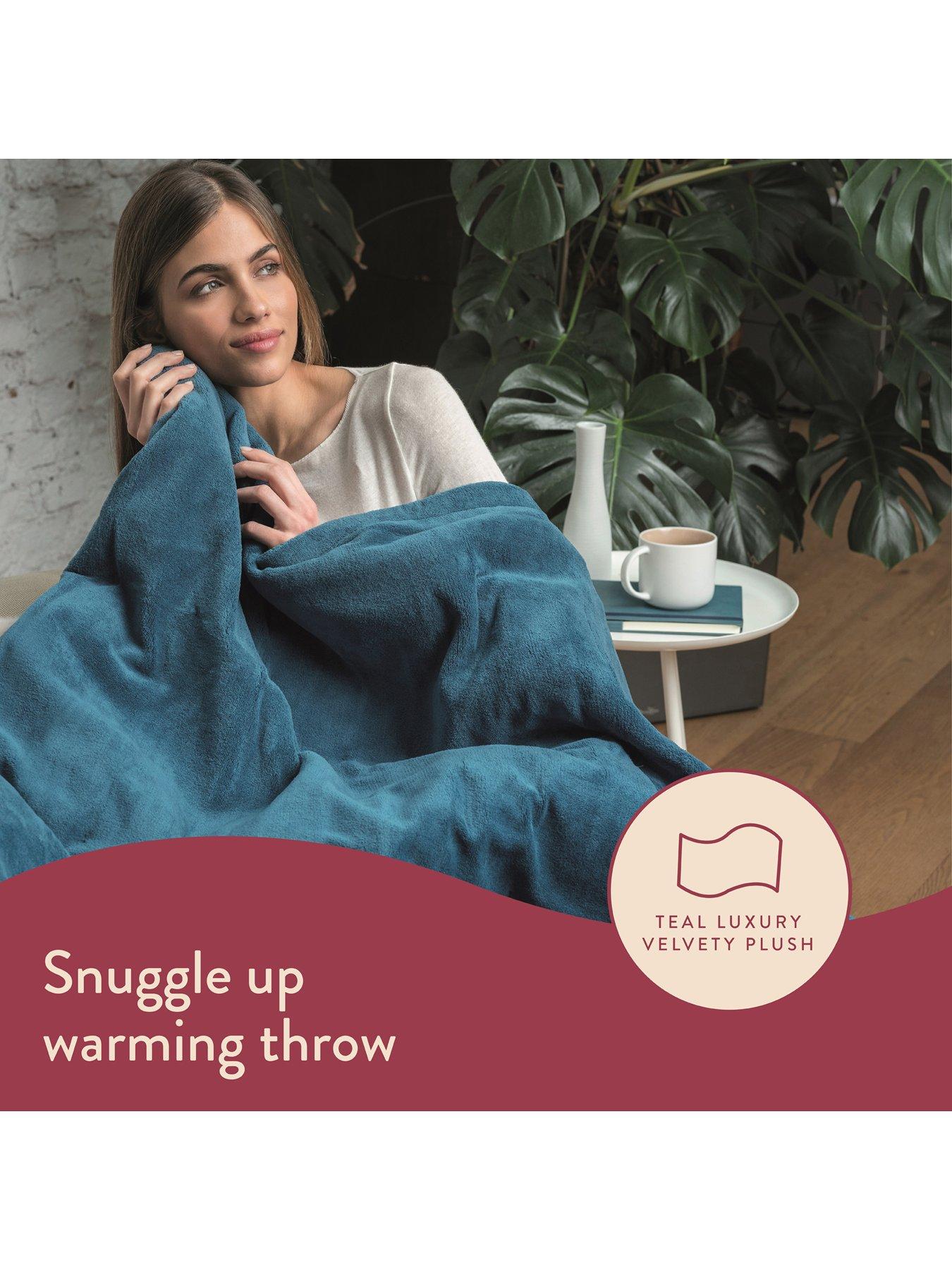 Image 3 of 8 of Dreamland Snuggle Up Warming Throw - Blue
