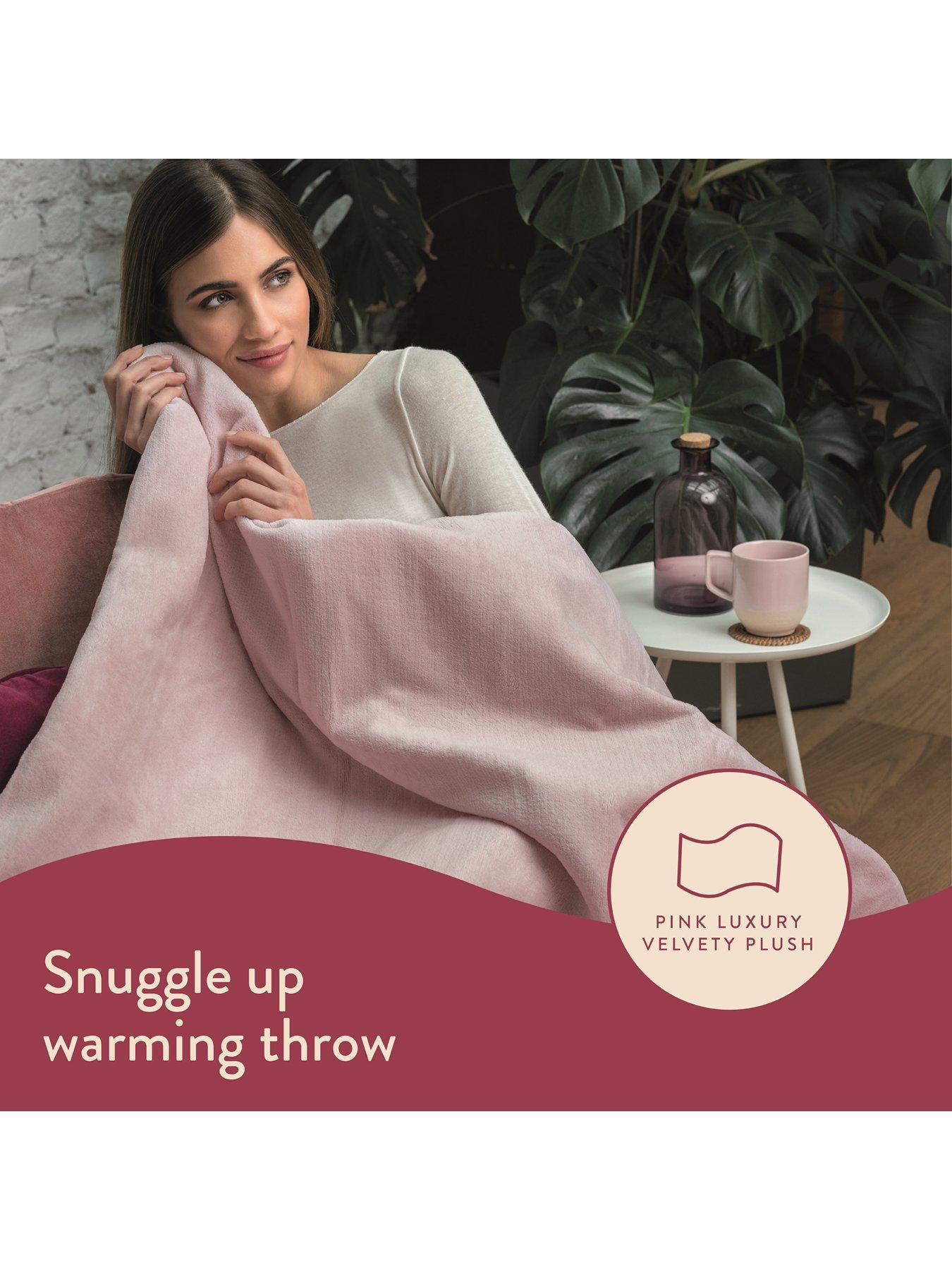 dreamland-snuggle-up-warming-throw-pinkback