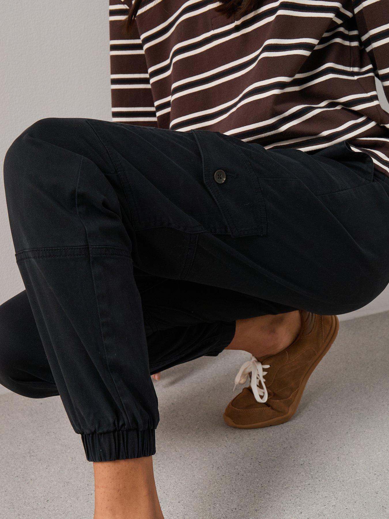 Image 4 of 4 of V by Very Cargo Jogger - Black