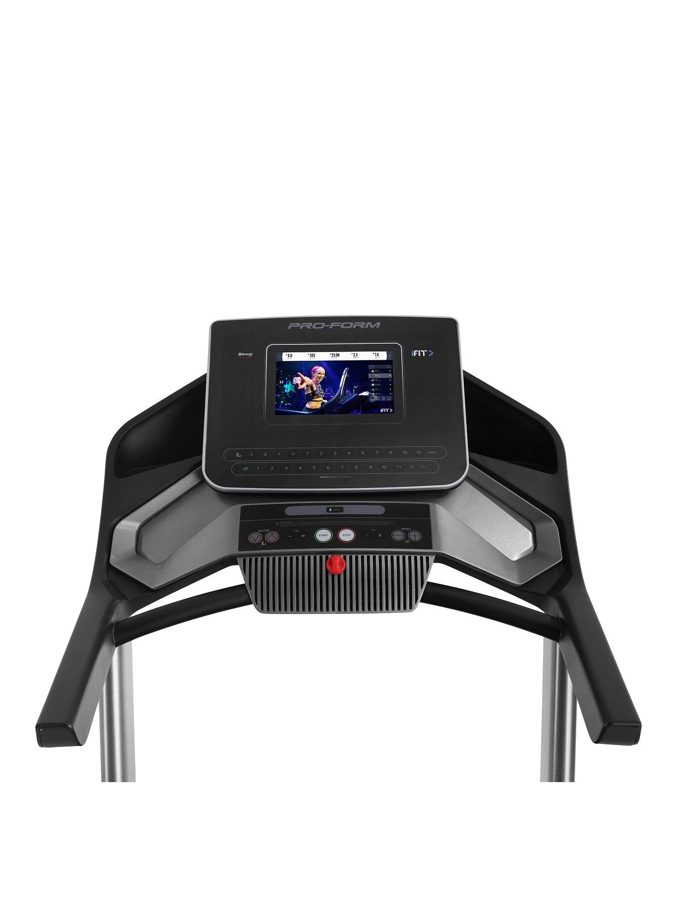 pro-form-new-pro-2000-treadmillstillFront